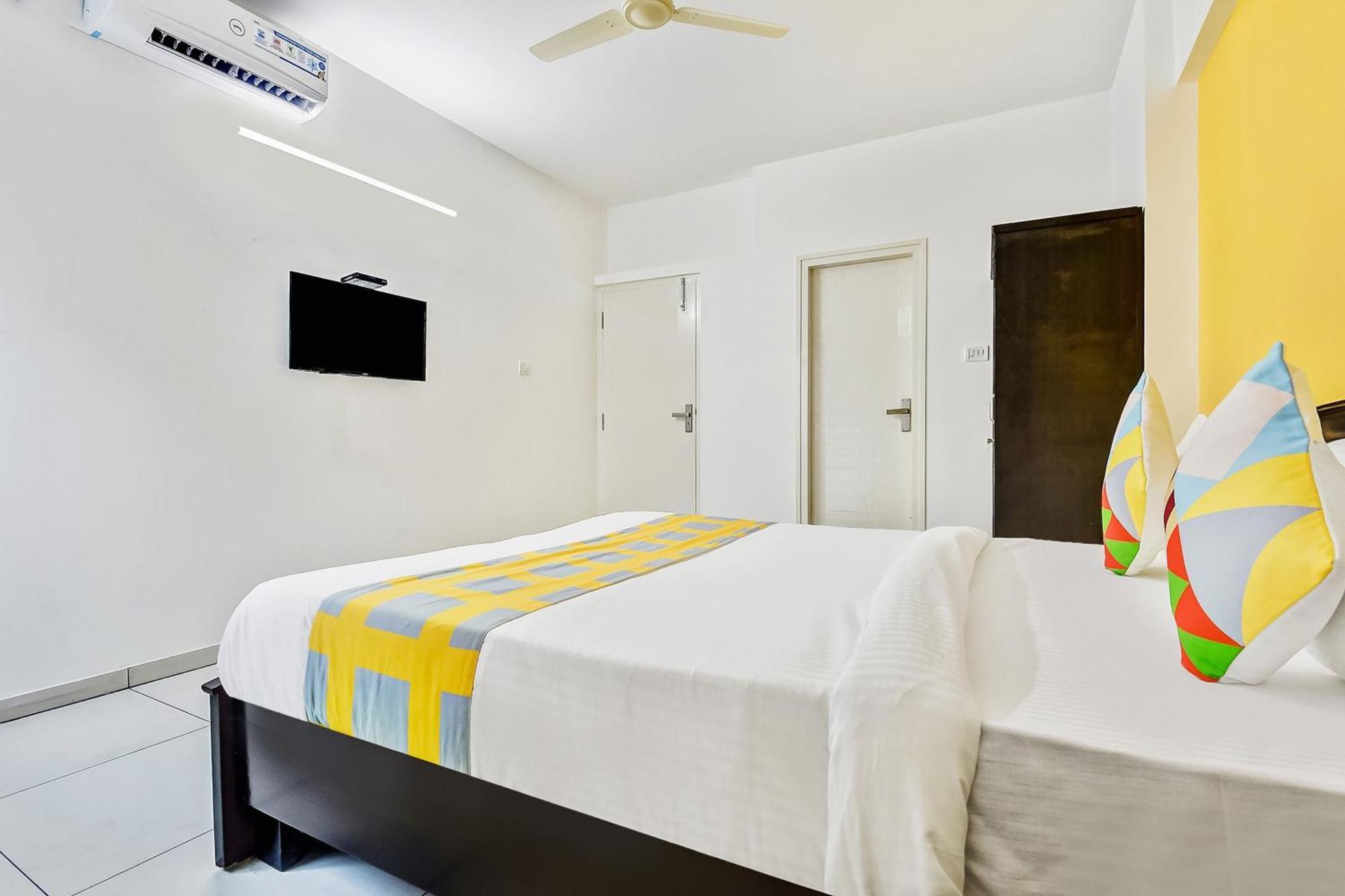 Guest house O Crystal Bangalore