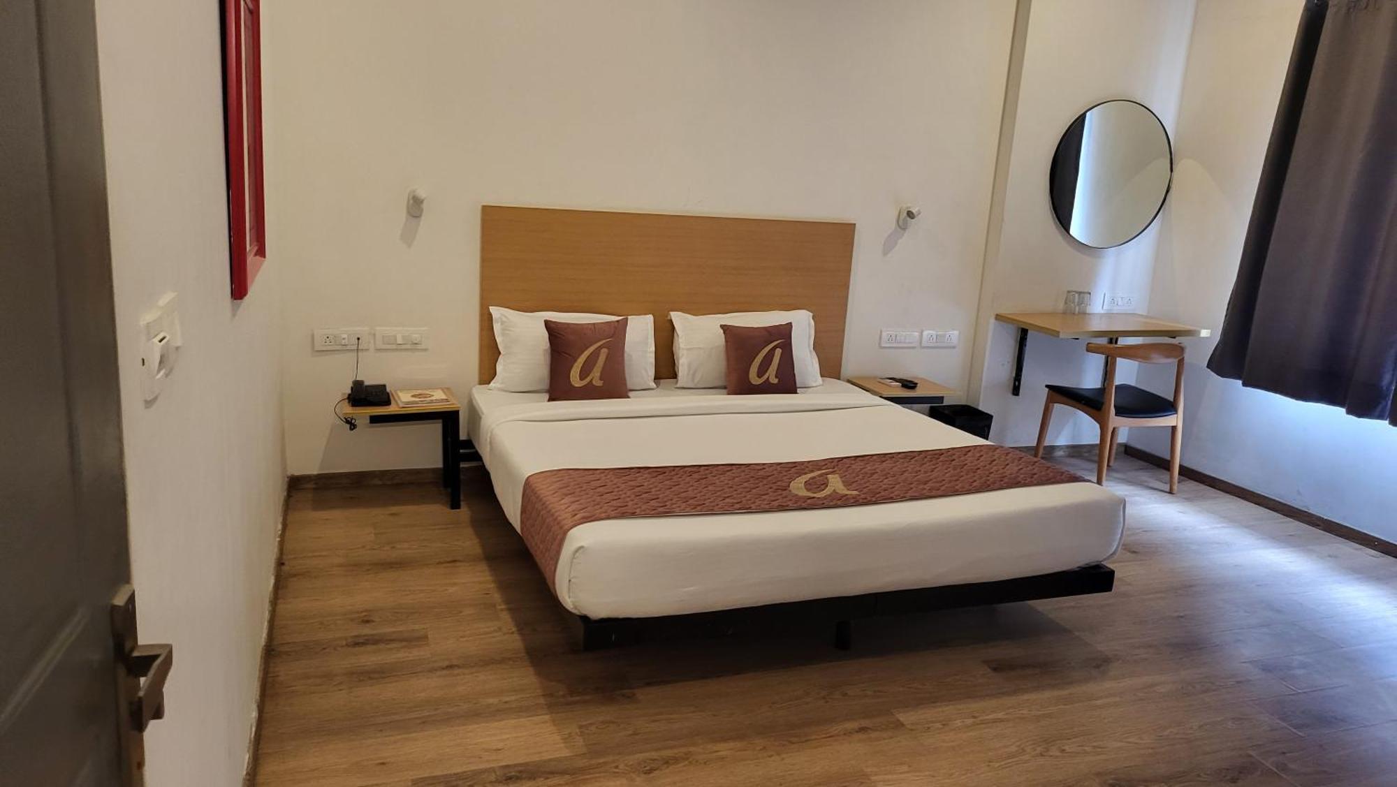 Hotel Astra And Sarjapura Road Near To Wipro *
