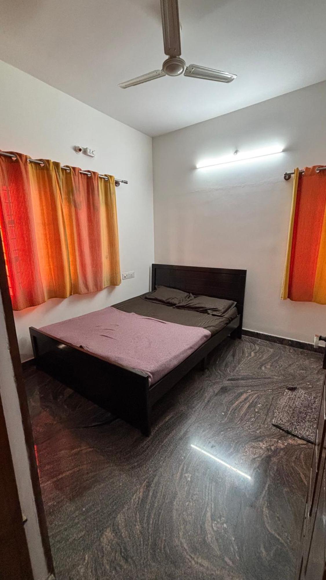 Premium 2bhk Retreat Hsr Family Professionals! Apartment