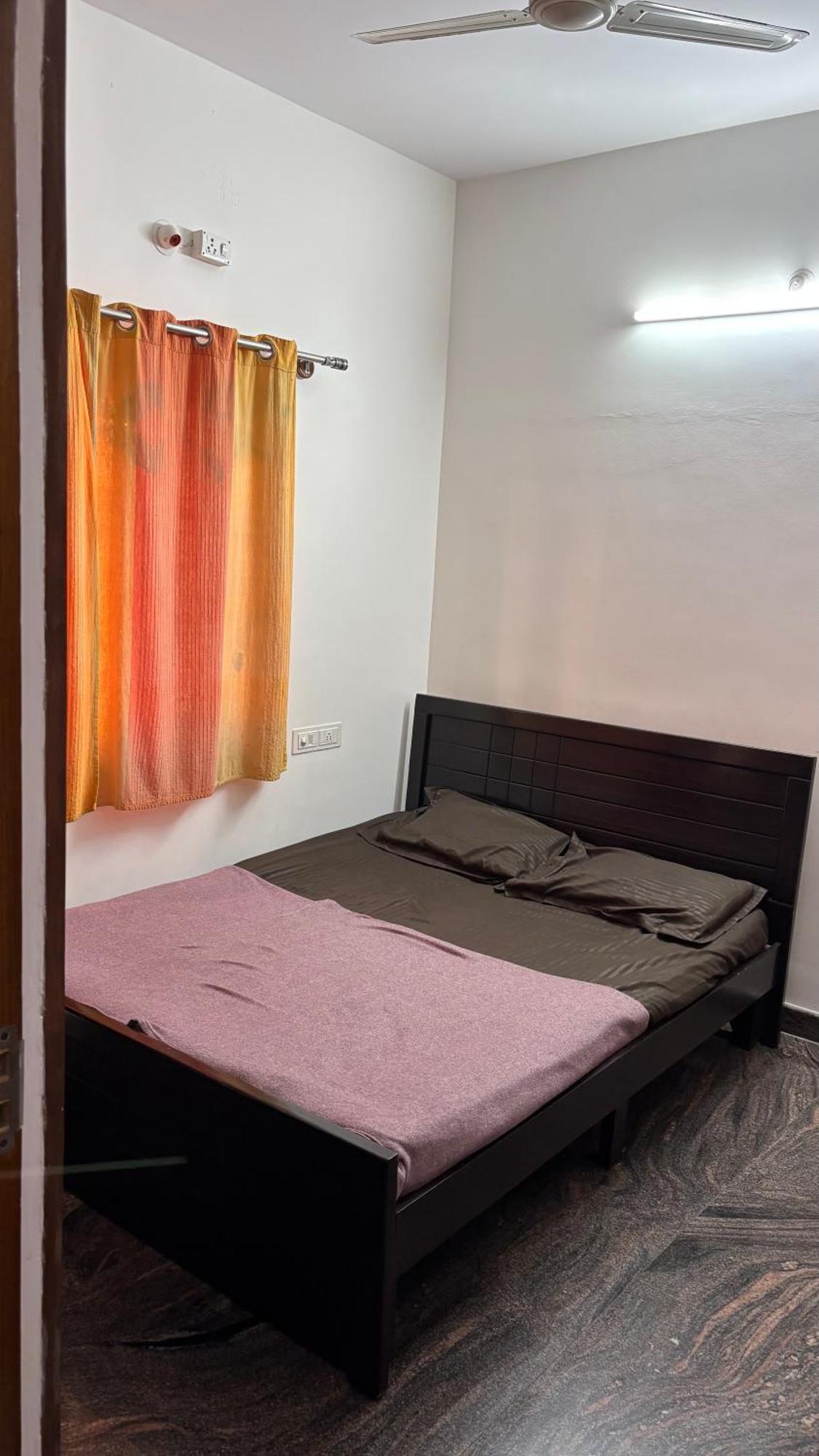 Premium 2bhk Retreat Hsr Family Professionals!