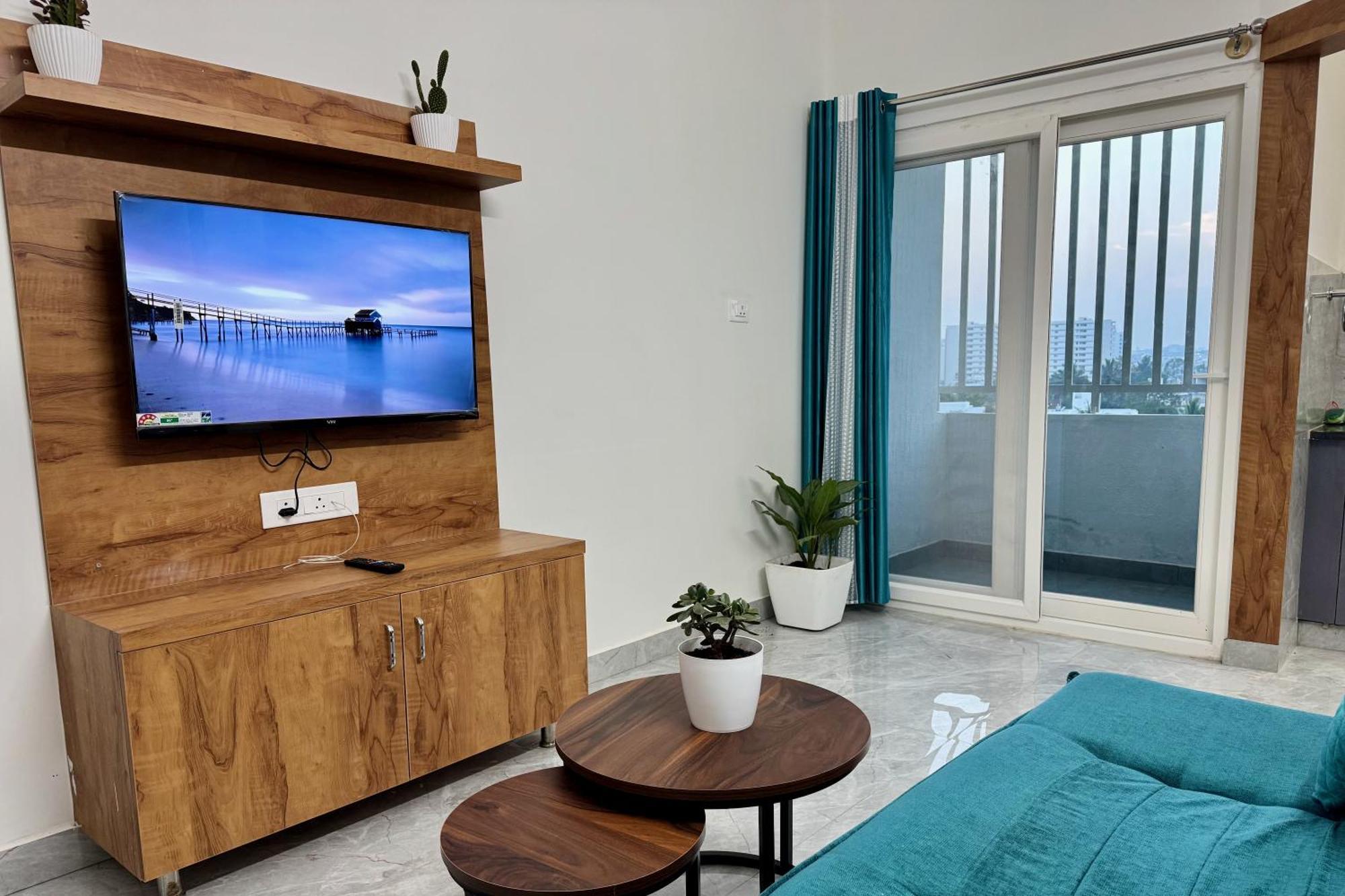Truelife Whitefield - Premium 1 Bhk - Prime Location - Easy Access To Main Rd - Metro - Itpl - Fast Wifi - Kitchen - Smart Tv - Power Backup - Park - Garden Views Apartment