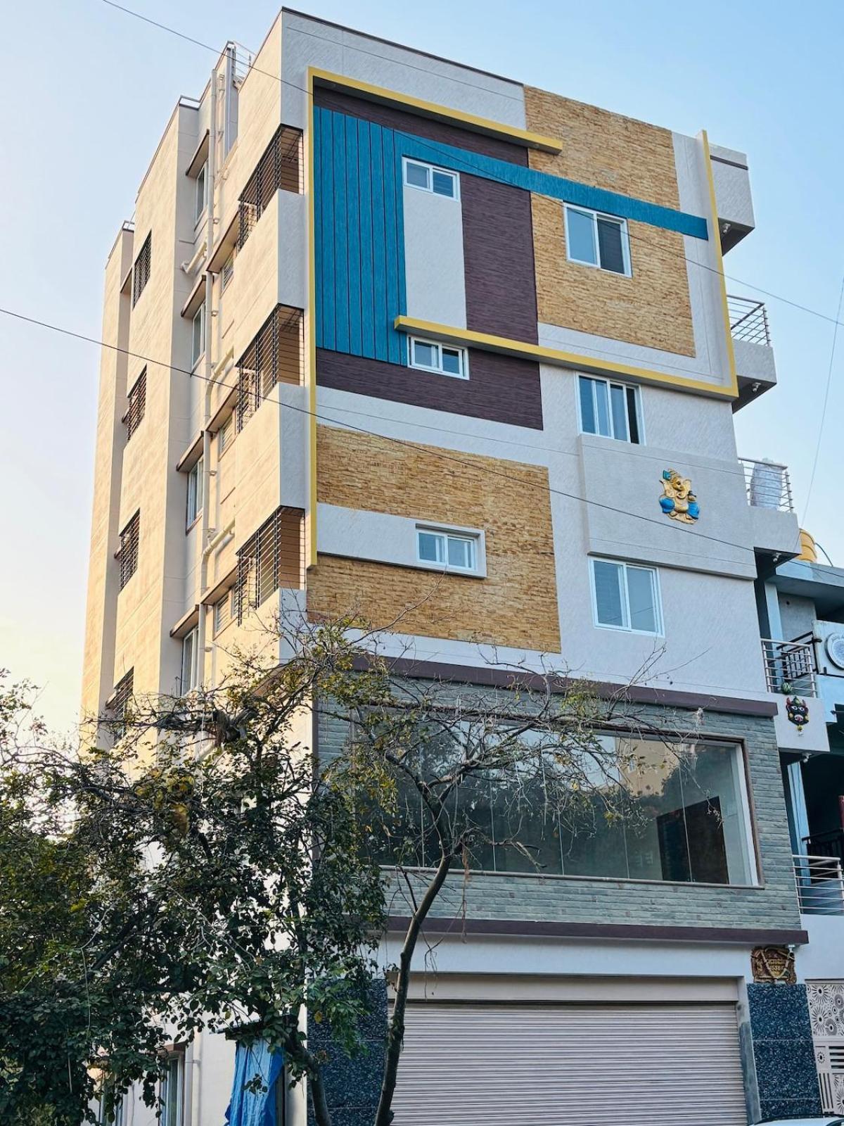 1 Bhk Next To The Beautiful Park - 502 *