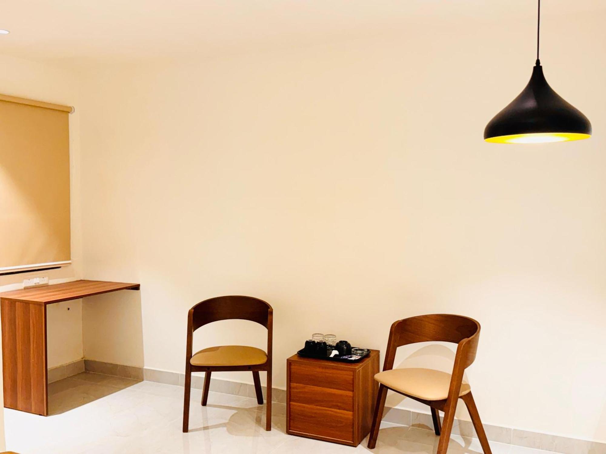 Hotel Star Avenue - Indiranagar 3*
