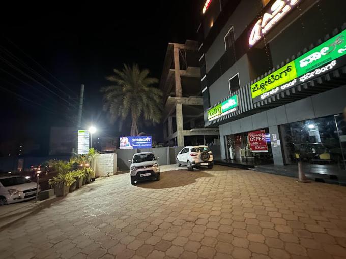 Hotel Astra And Sarjapura Road Near To Wipro Bangalore