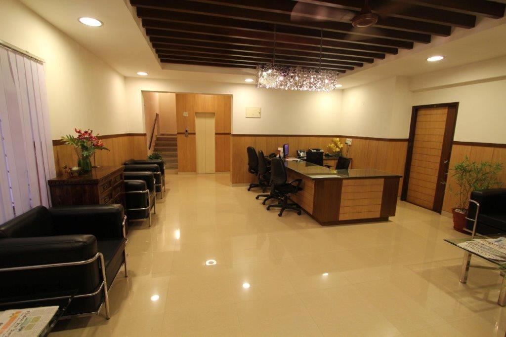 Trinity Hotel 2*