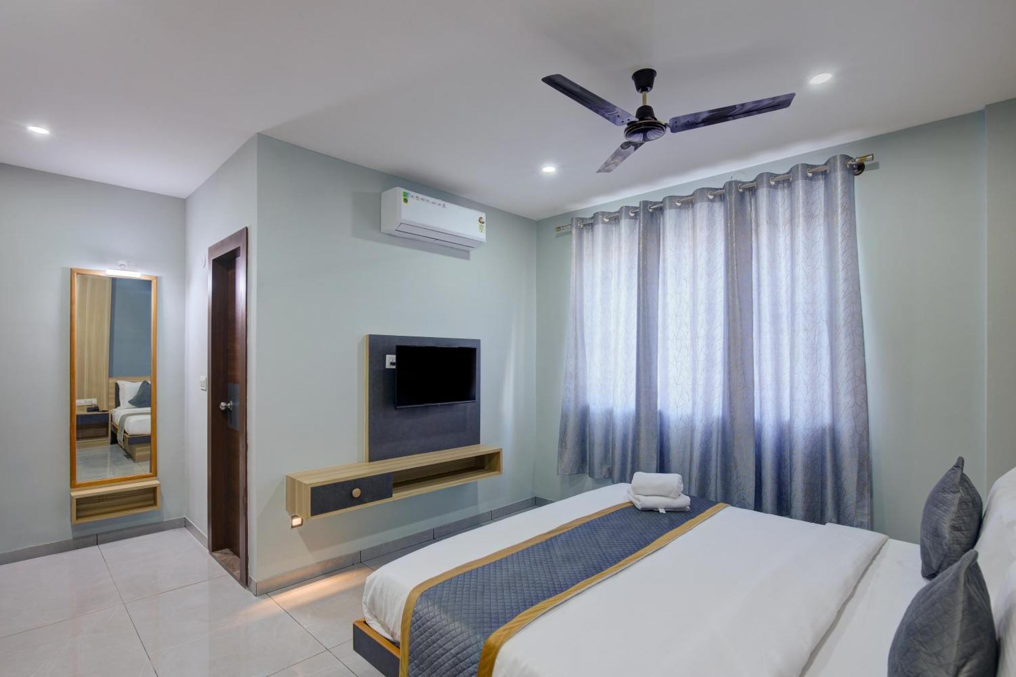 Park Lane Yelahanka 2*