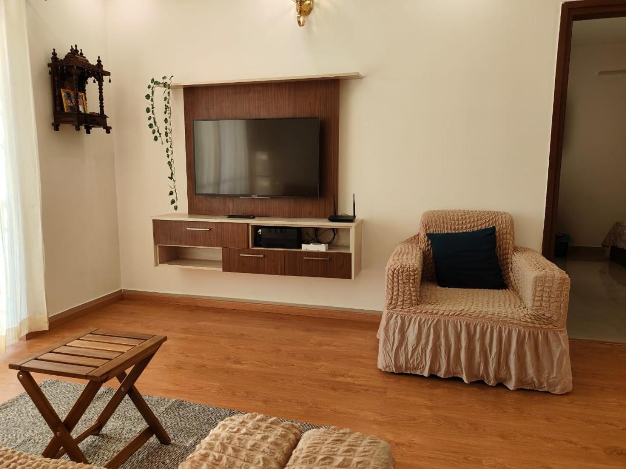 Deluxe 2bhk For Families- Opp Whitefield Metro Bangalore