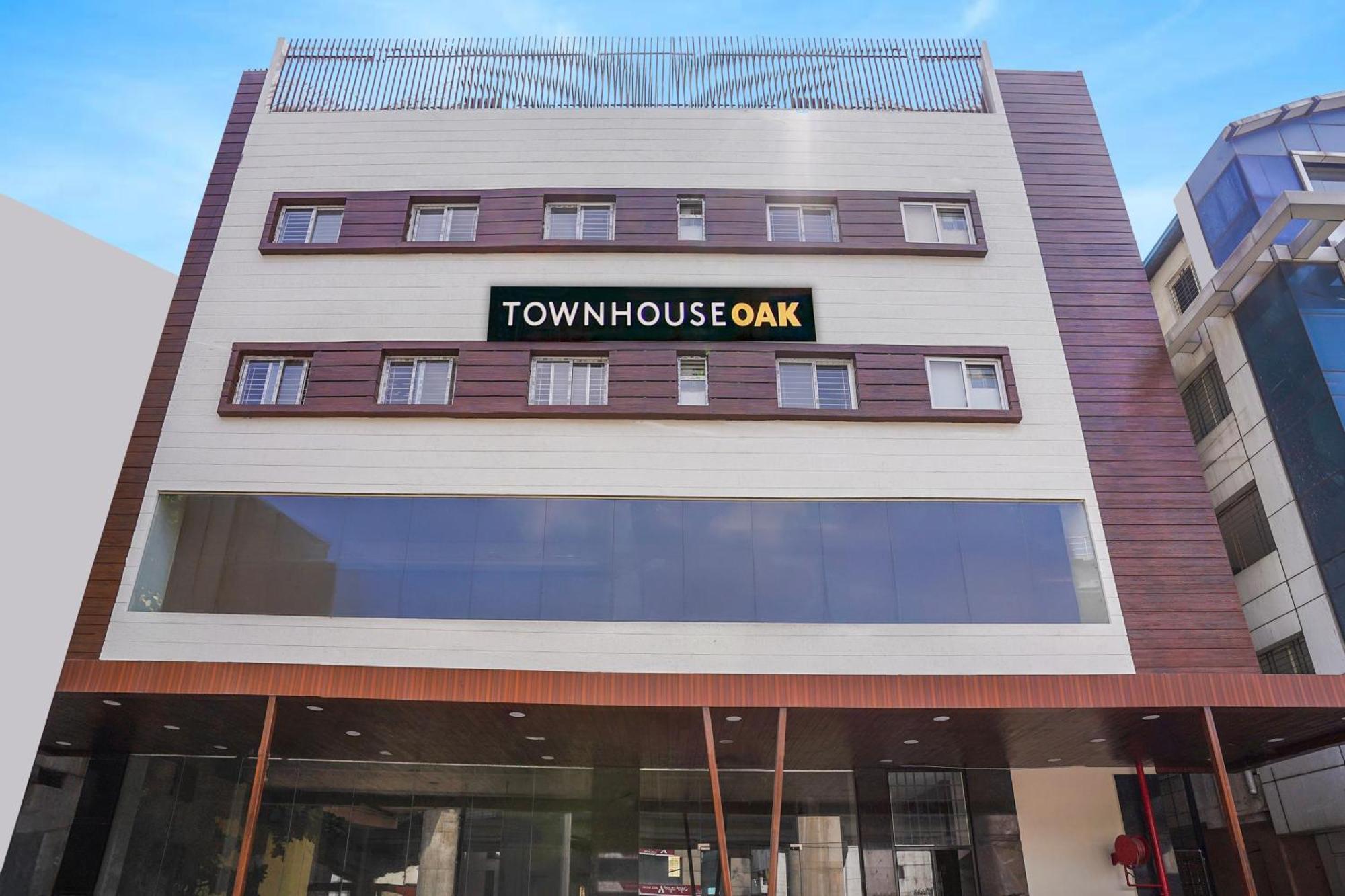 Super Townhouse Oak Xotel Near Silk Board Metro Hotel 3*