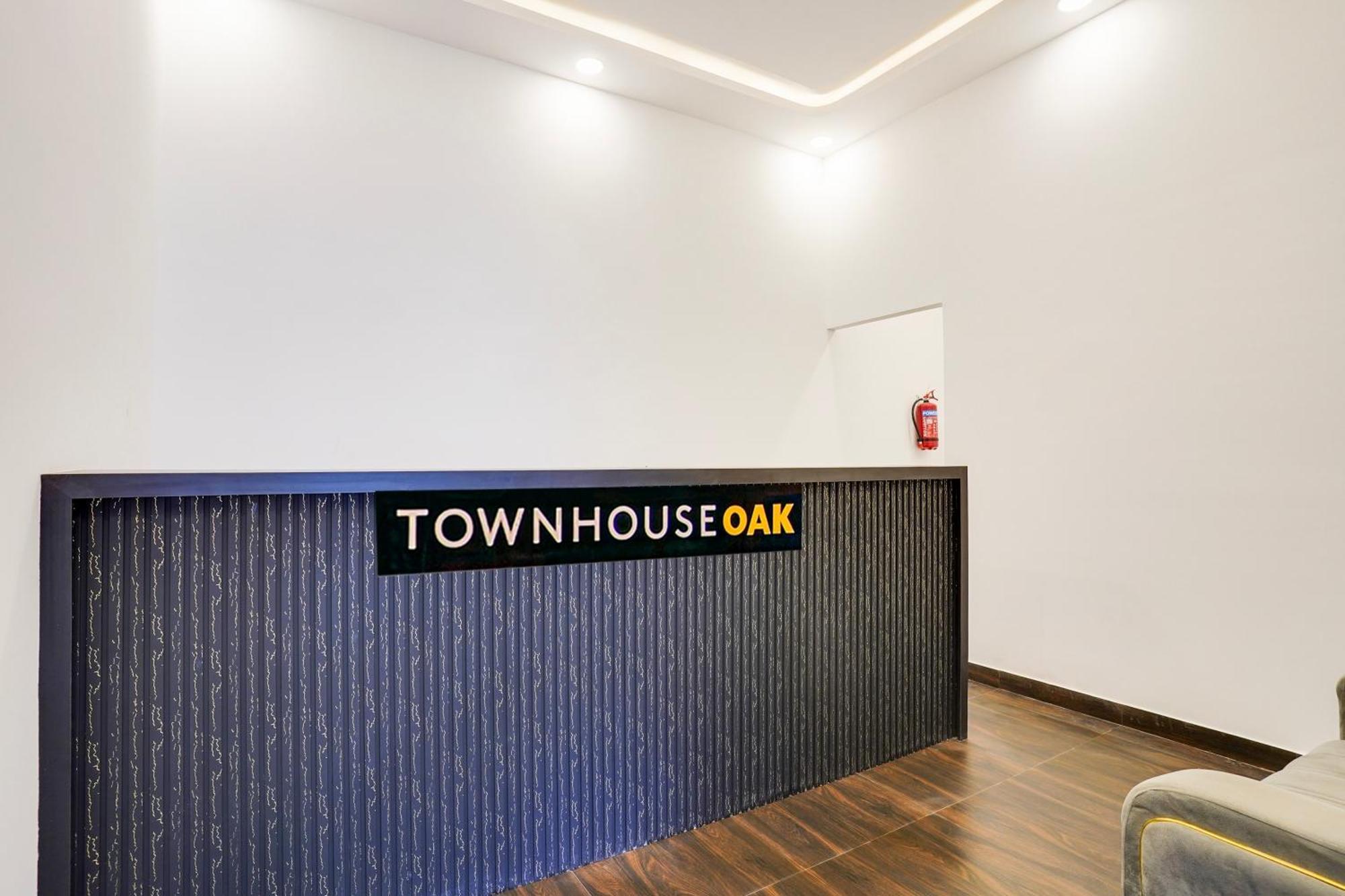 Super Townhouse Oak Xotel Near Silk Board Metro 3*