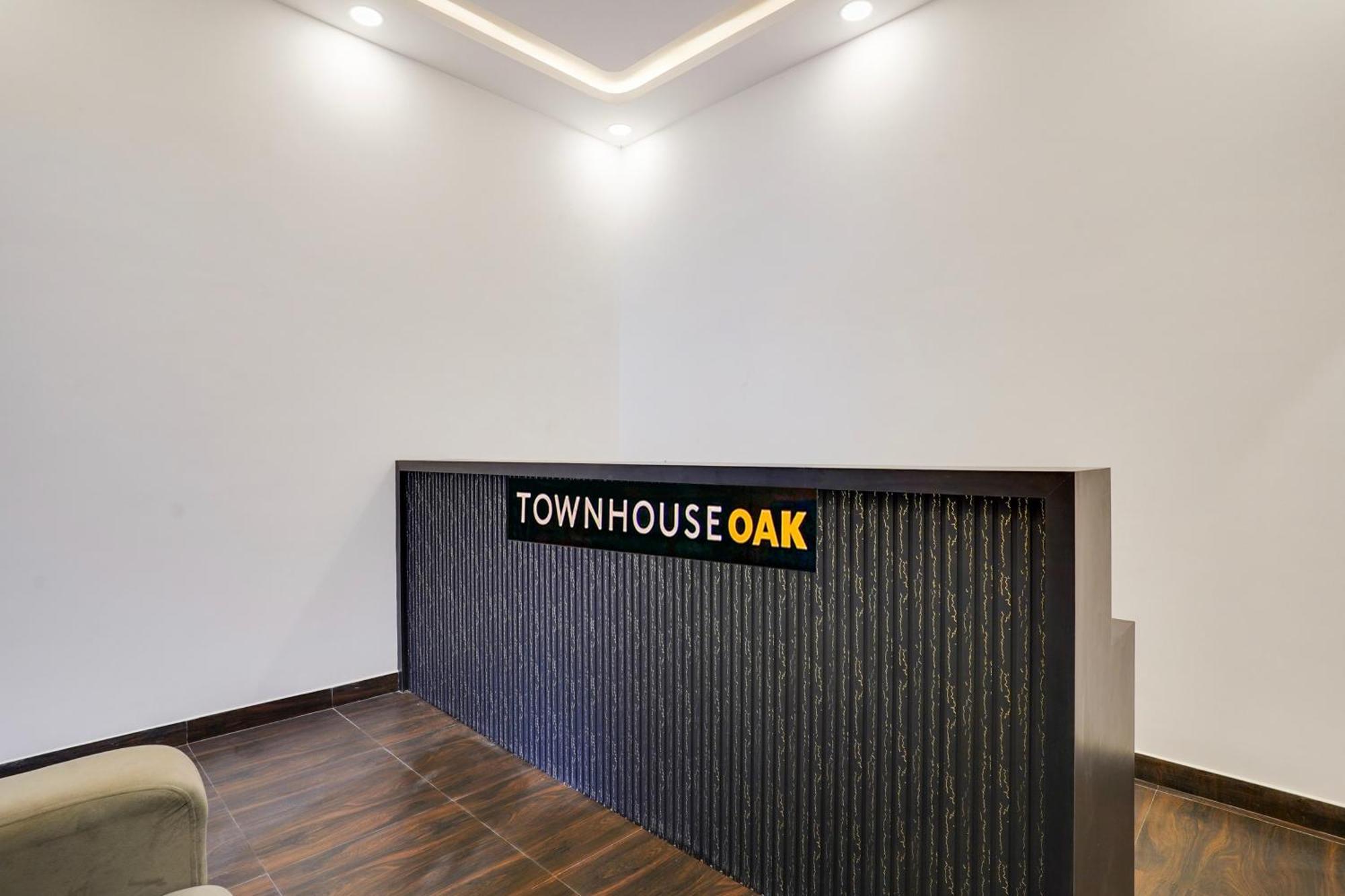 Super Townhouse Oak Xotel Near Silk Board Metro Hotel