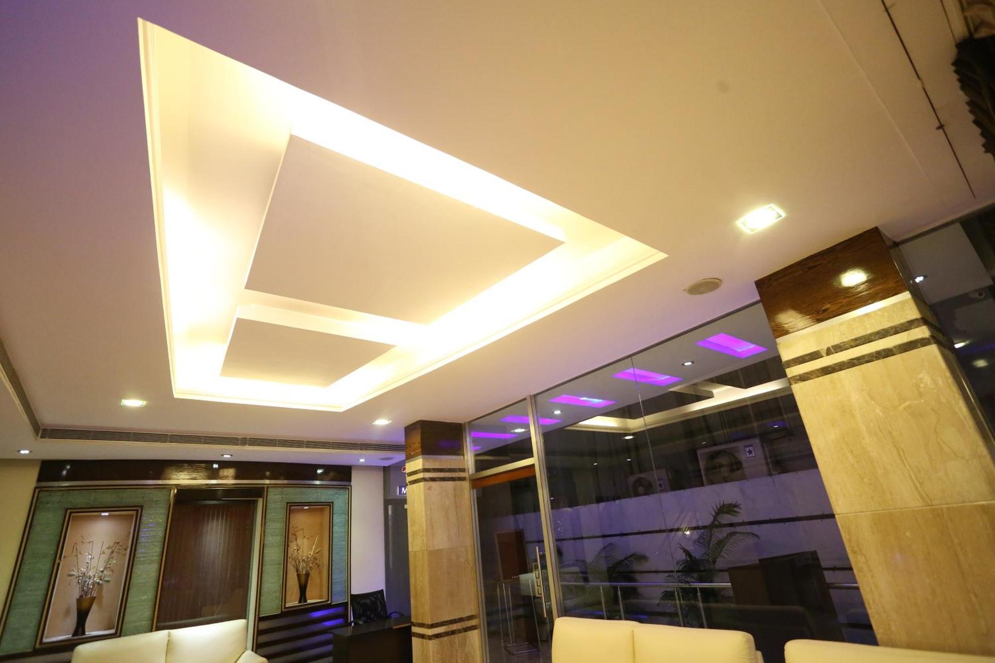 Bisque Magaji Orchid - Near Majestic Railway Station 3*