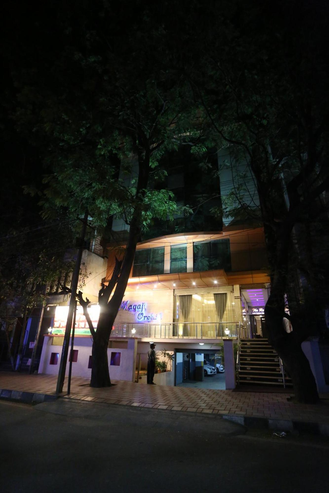 Hotel Bisque Magaji Orchid - Near Majestic Railway Station Bangalore