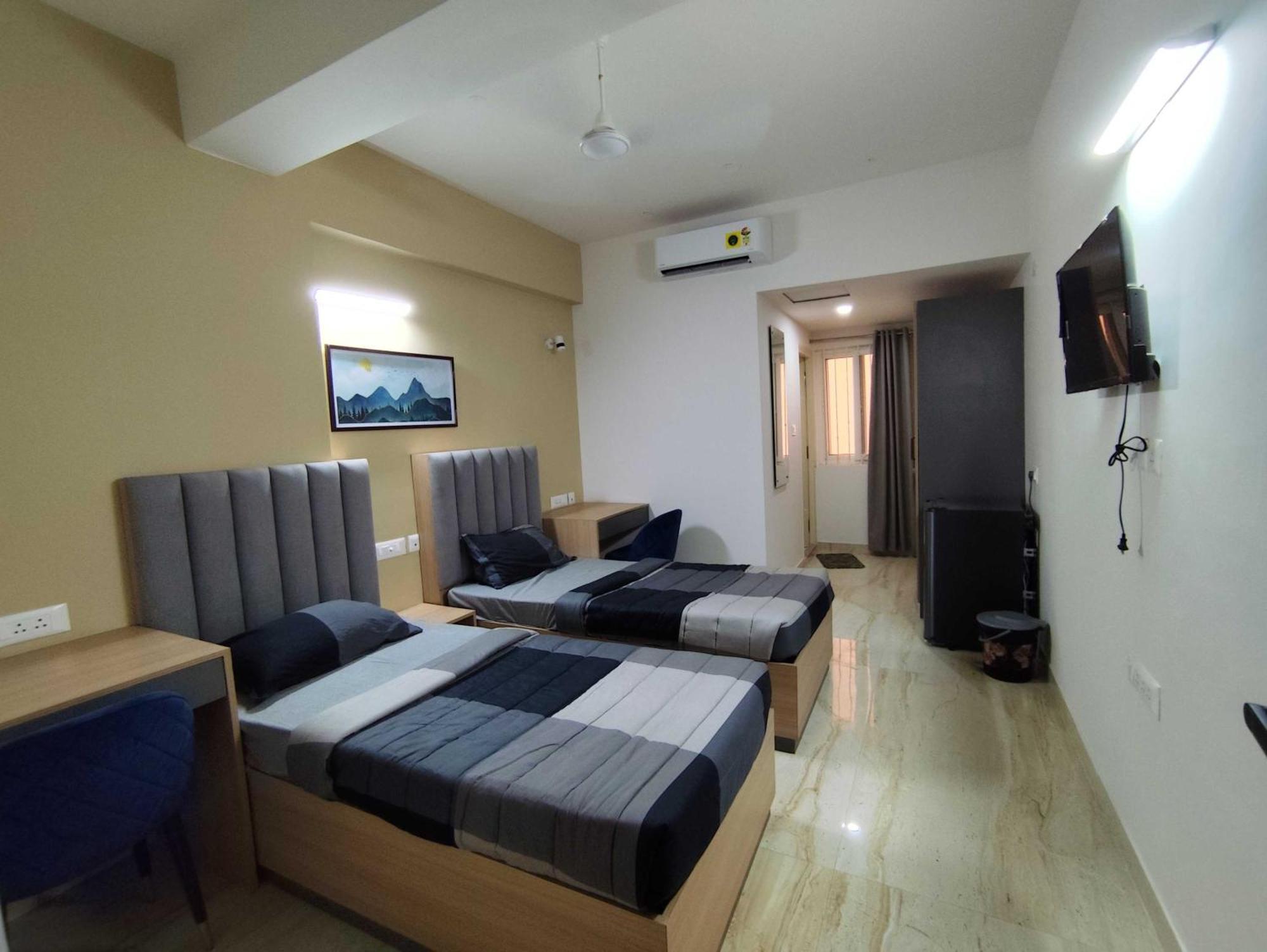 Hotel Collection O Local Square Karle Town