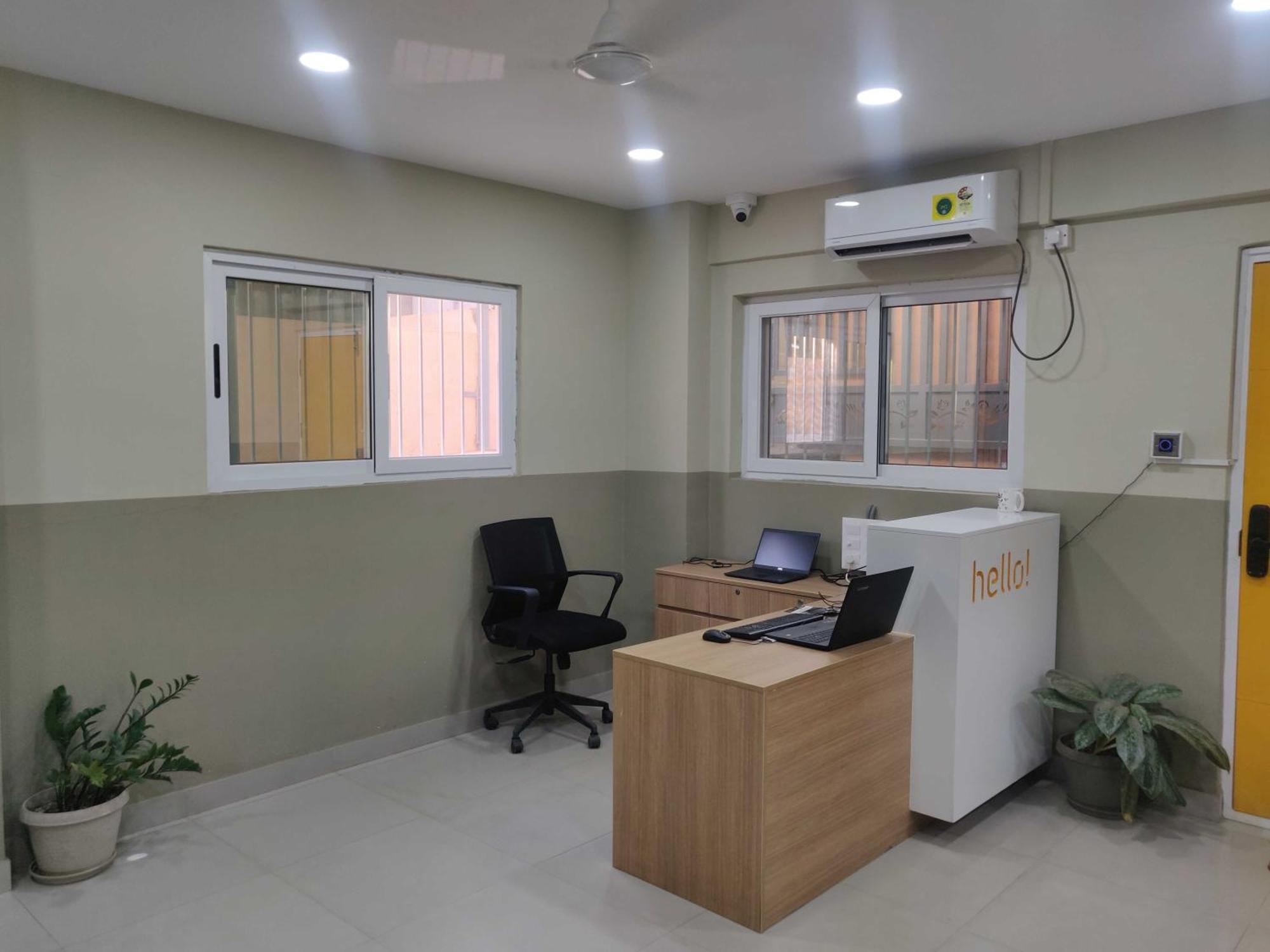 Collection O Local Square Karle Town Hotel 4*