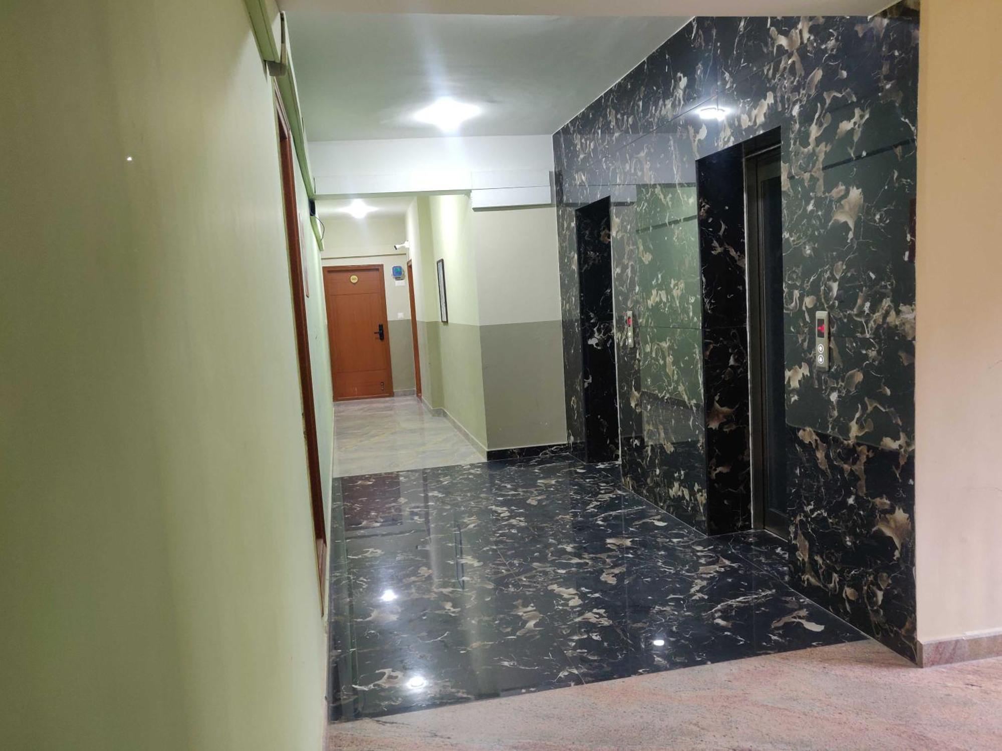 Hotel Collection O Local Square Karle Town Bangalore
