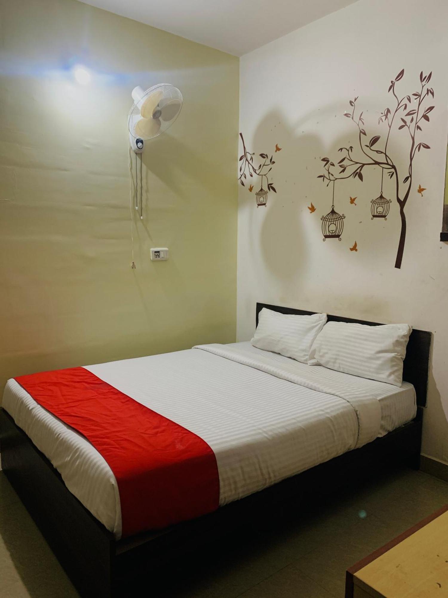 Western Silicon Hotel