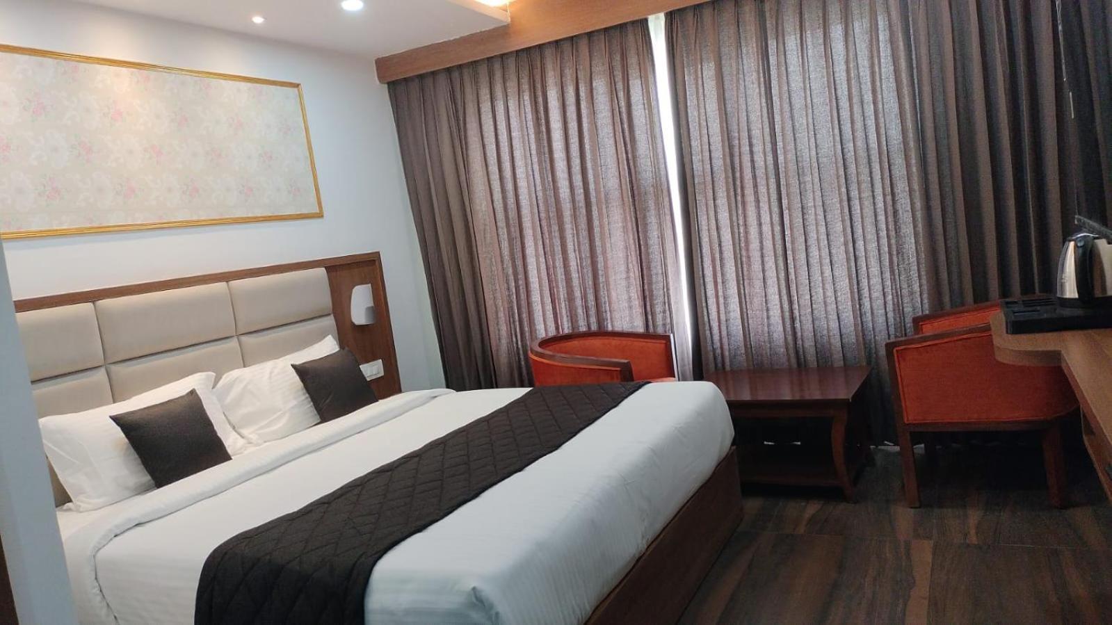 Eyrie Nest 3* Bangalore