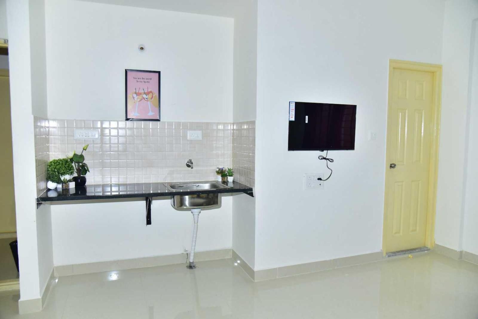 Collection O Locl Colive & Work Sarjapur Hotel 4*