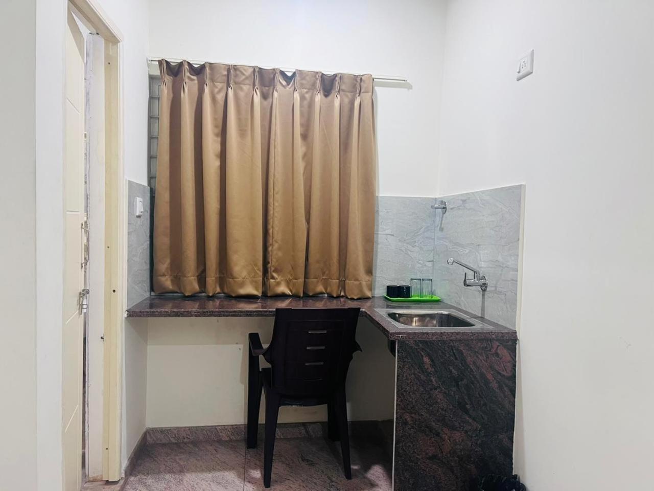 Hotel Madiwala Grand Bangalore