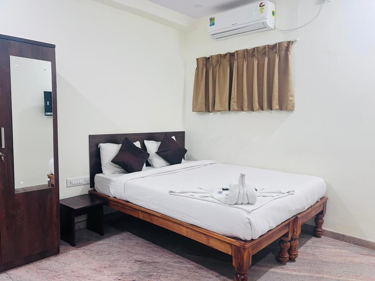 Madiwala Grand 3*