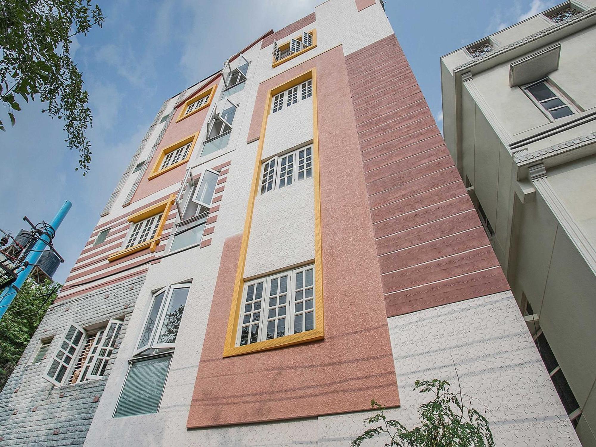 Hotel O Nr
