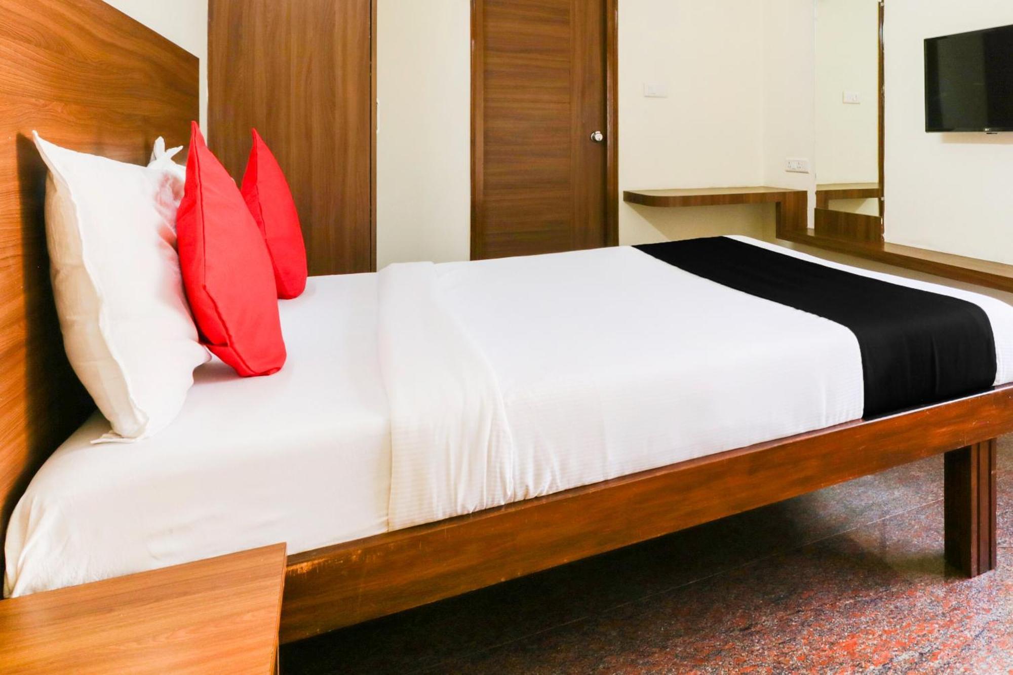 O Champion Comfort Near Hosahalli Metro Station 3*
