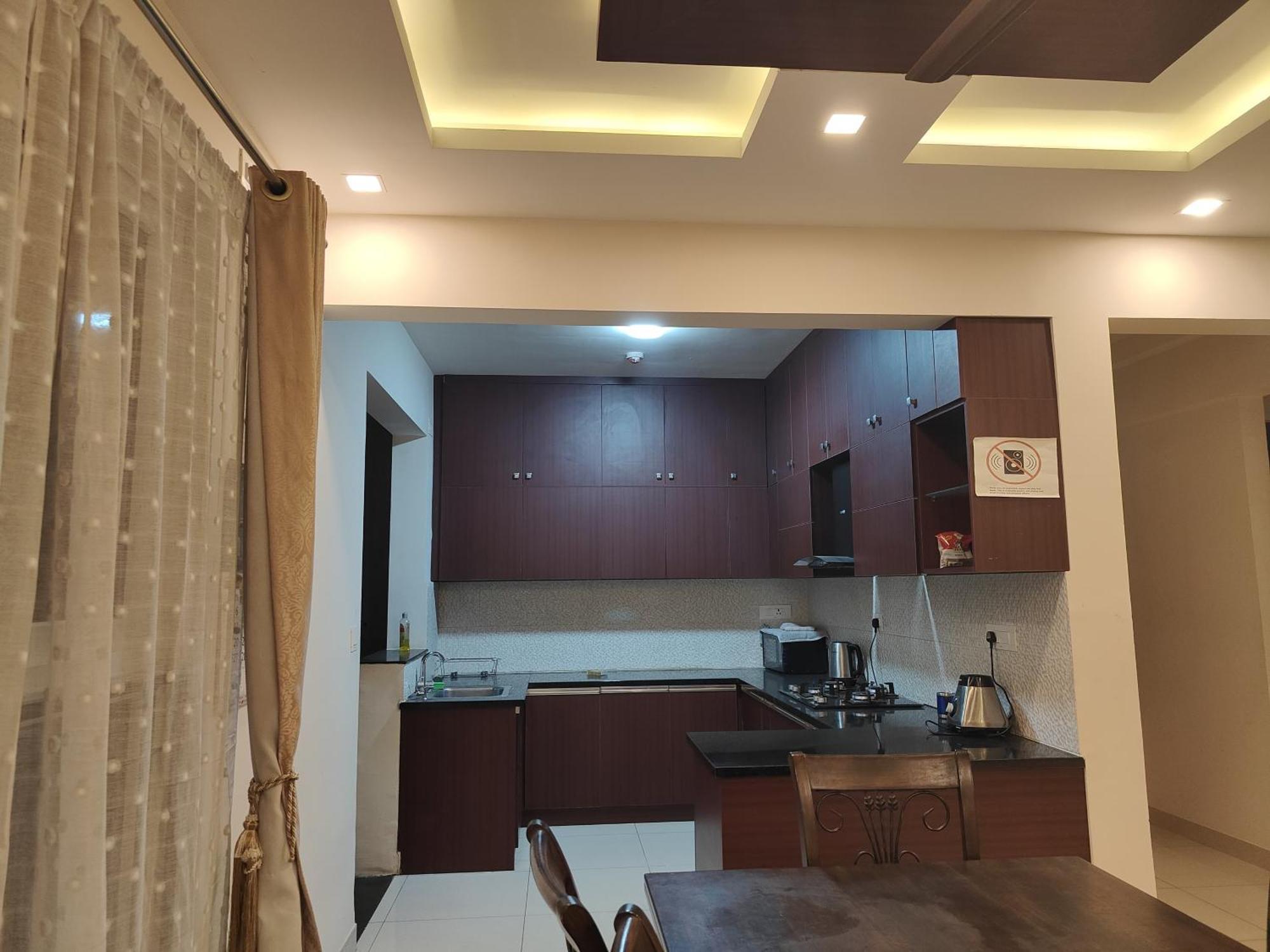 Marvellous 3bhk 34 Floor 100 Mbps - Veg Family Only * Bangalore