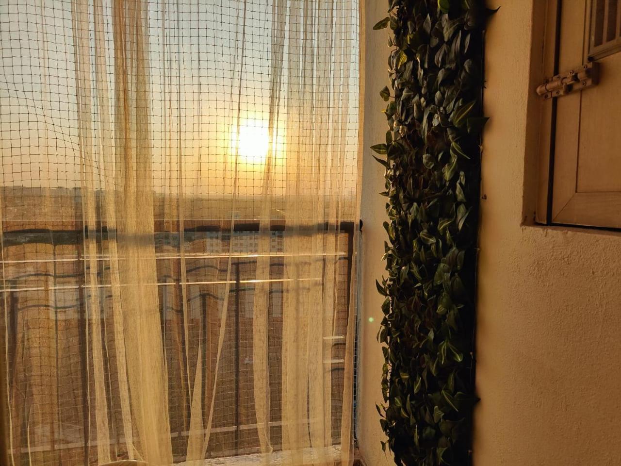 Apartment Deluxe 2bhk For Families- Opp Whitefield Metro