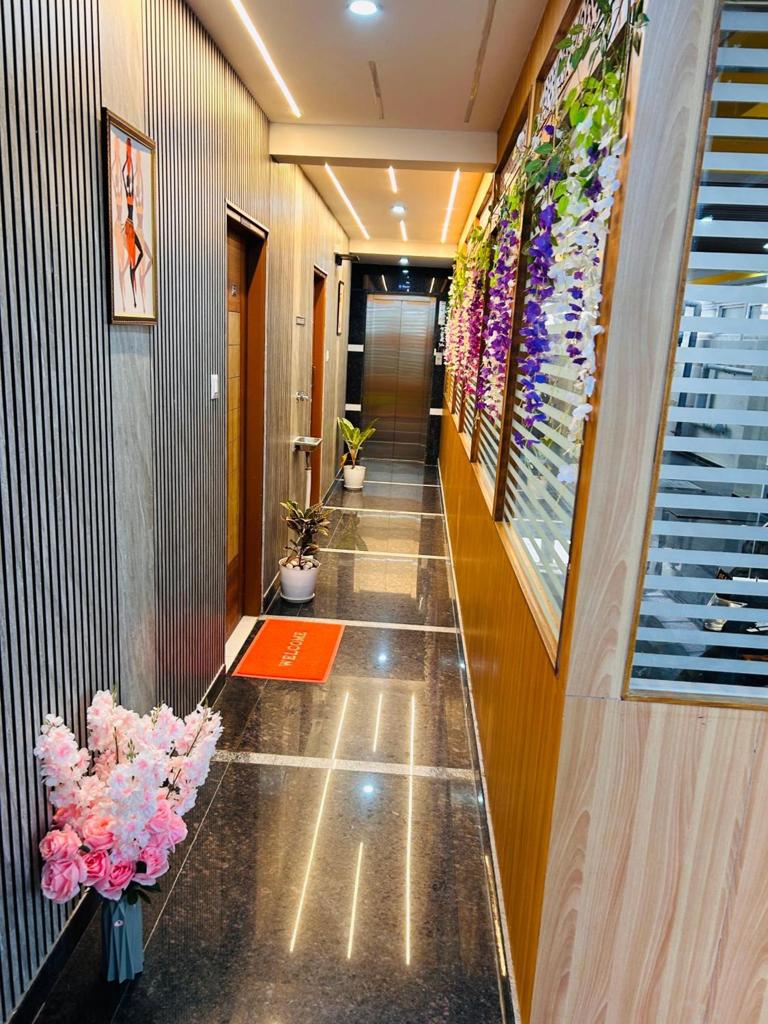 Hotel Avolon Luxe 4*