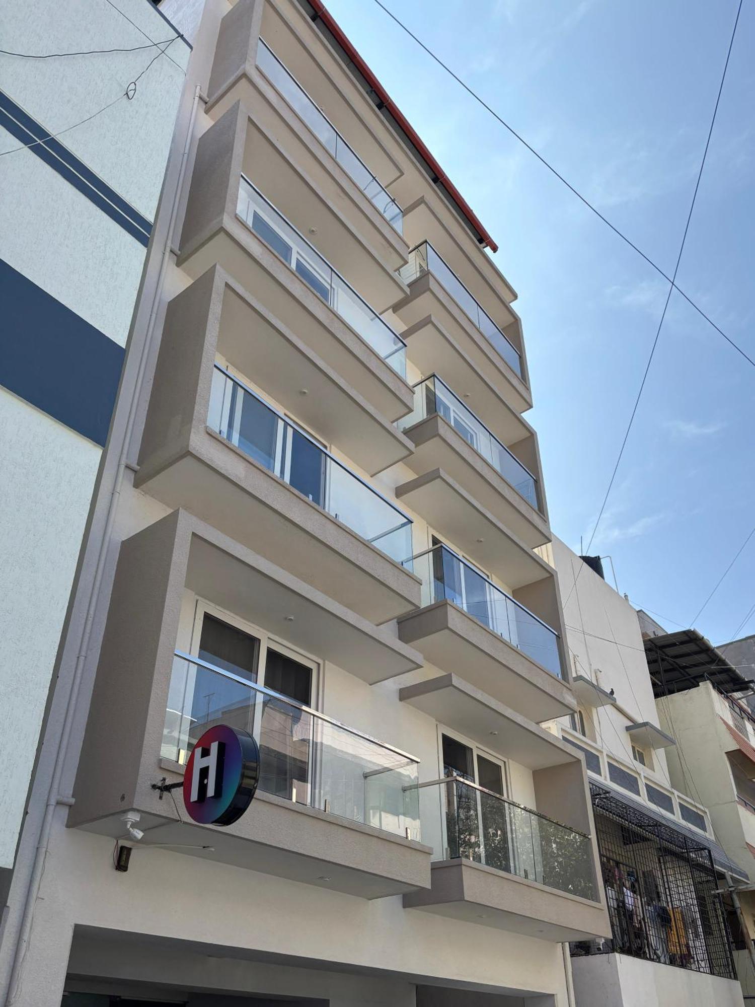 Hotel Housr Coliving Koramangala