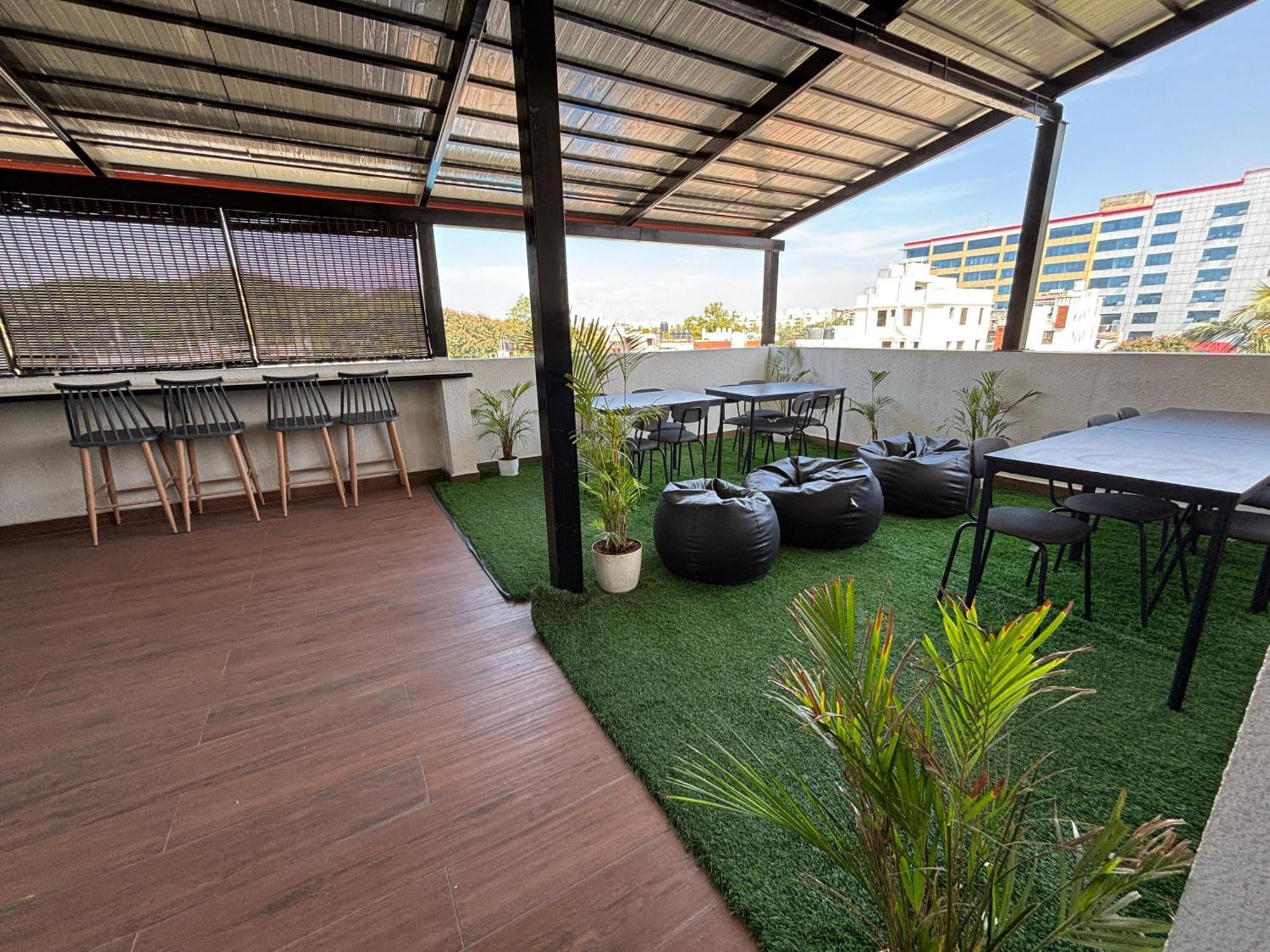 Housr Coliving Koramangala Hotel