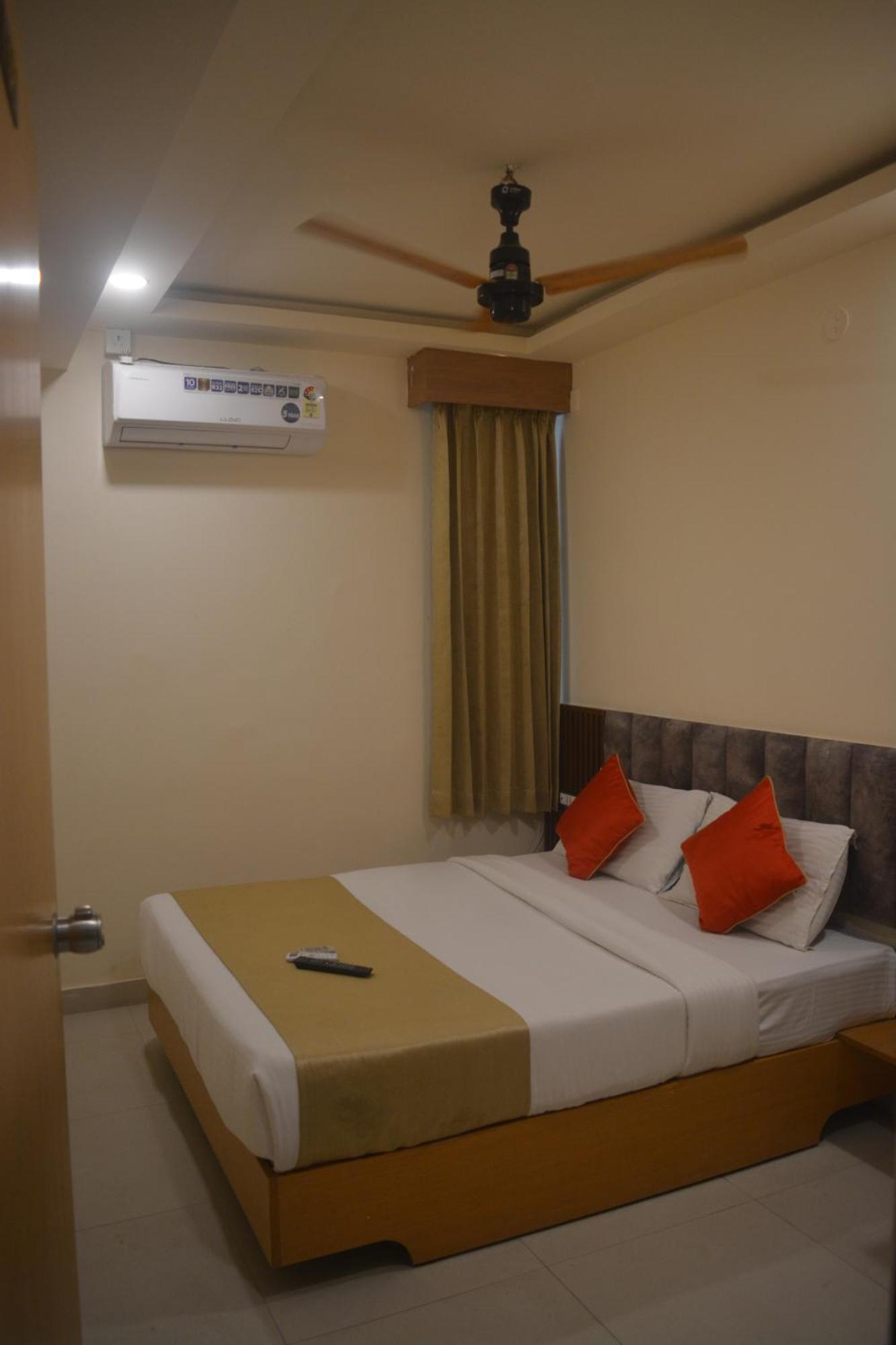 Abm Aura Hotel 3*