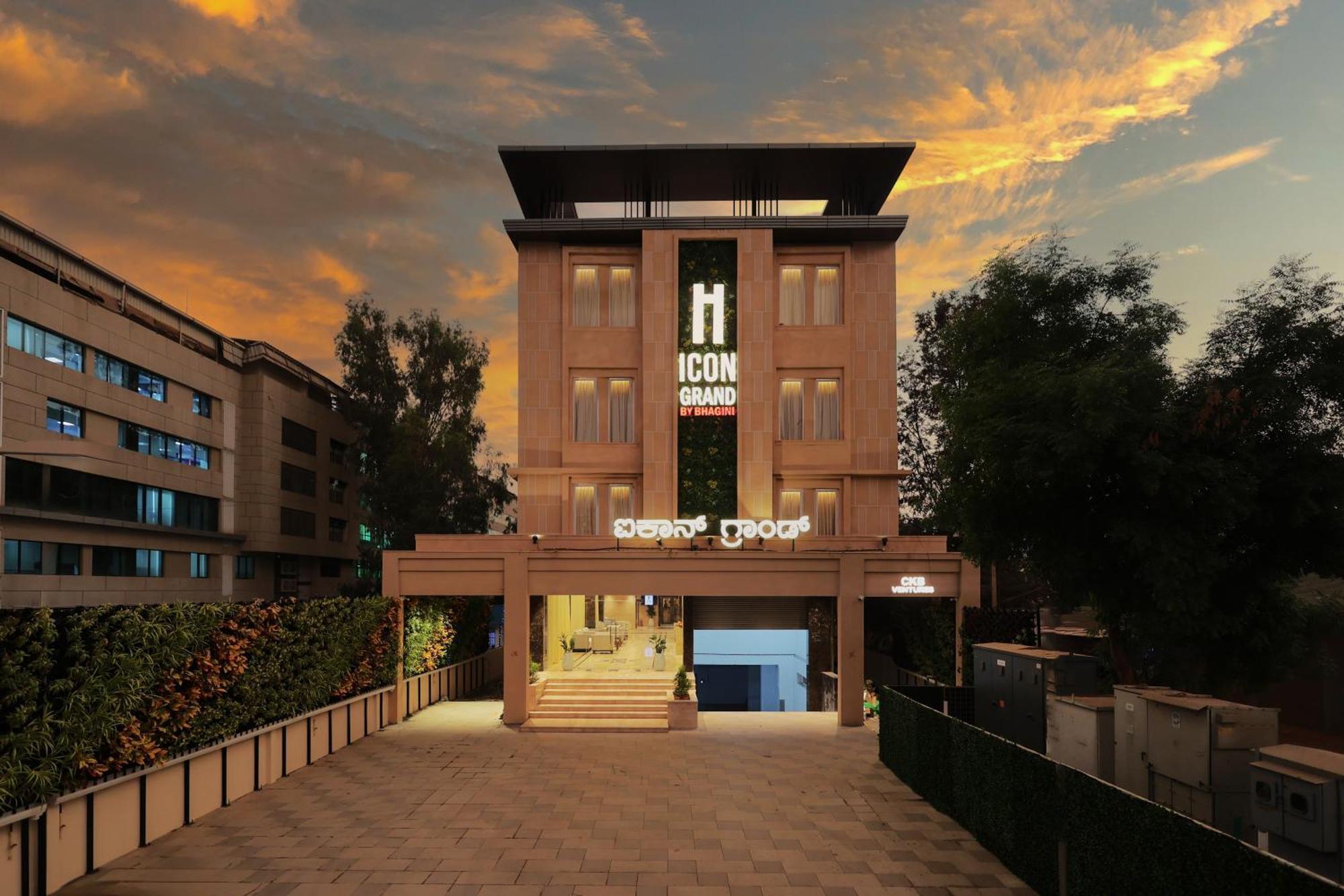 Hotel Icon Grand By Bhagini