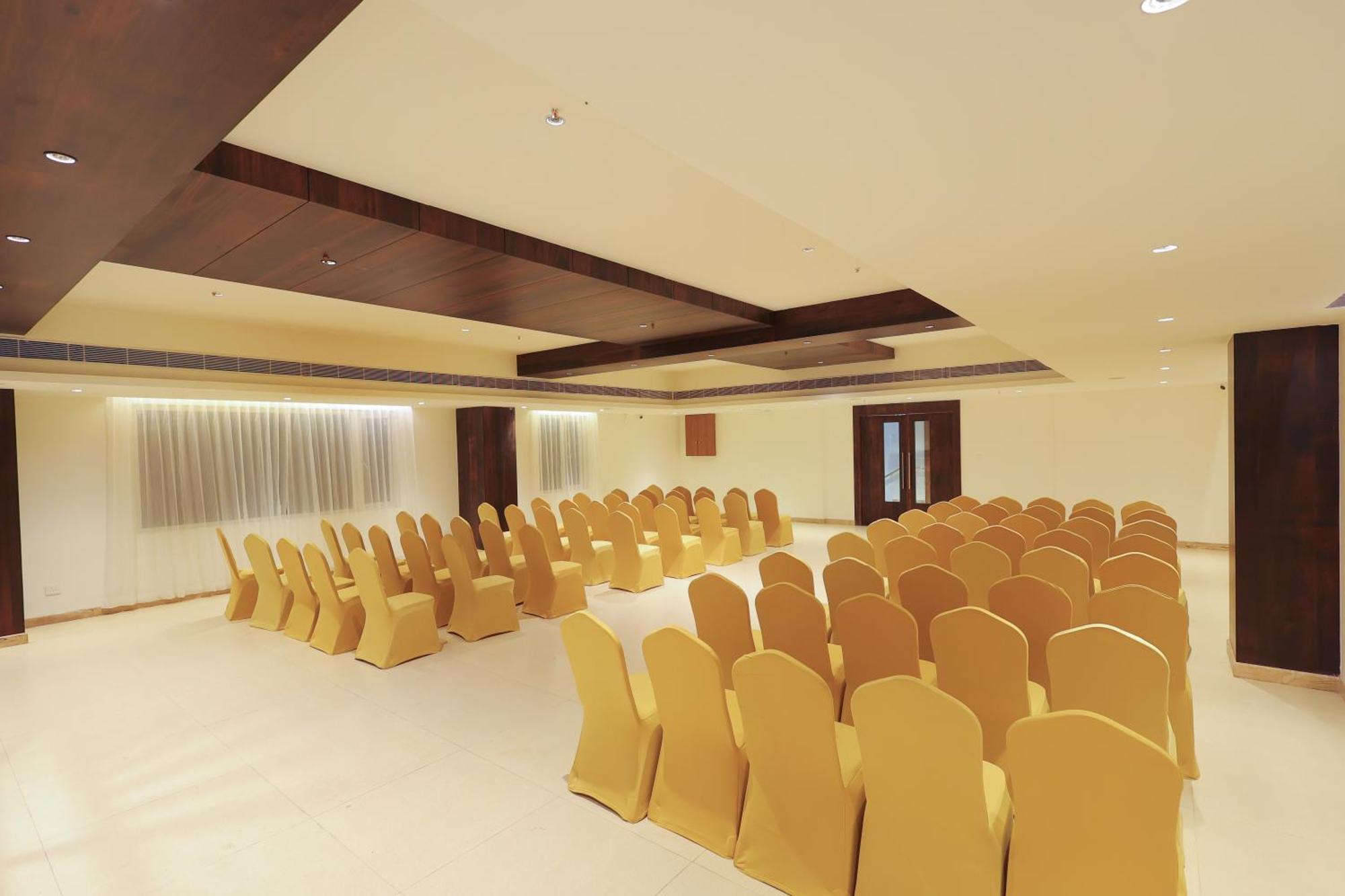 Icon Grand By Bhagini Hotel 4*