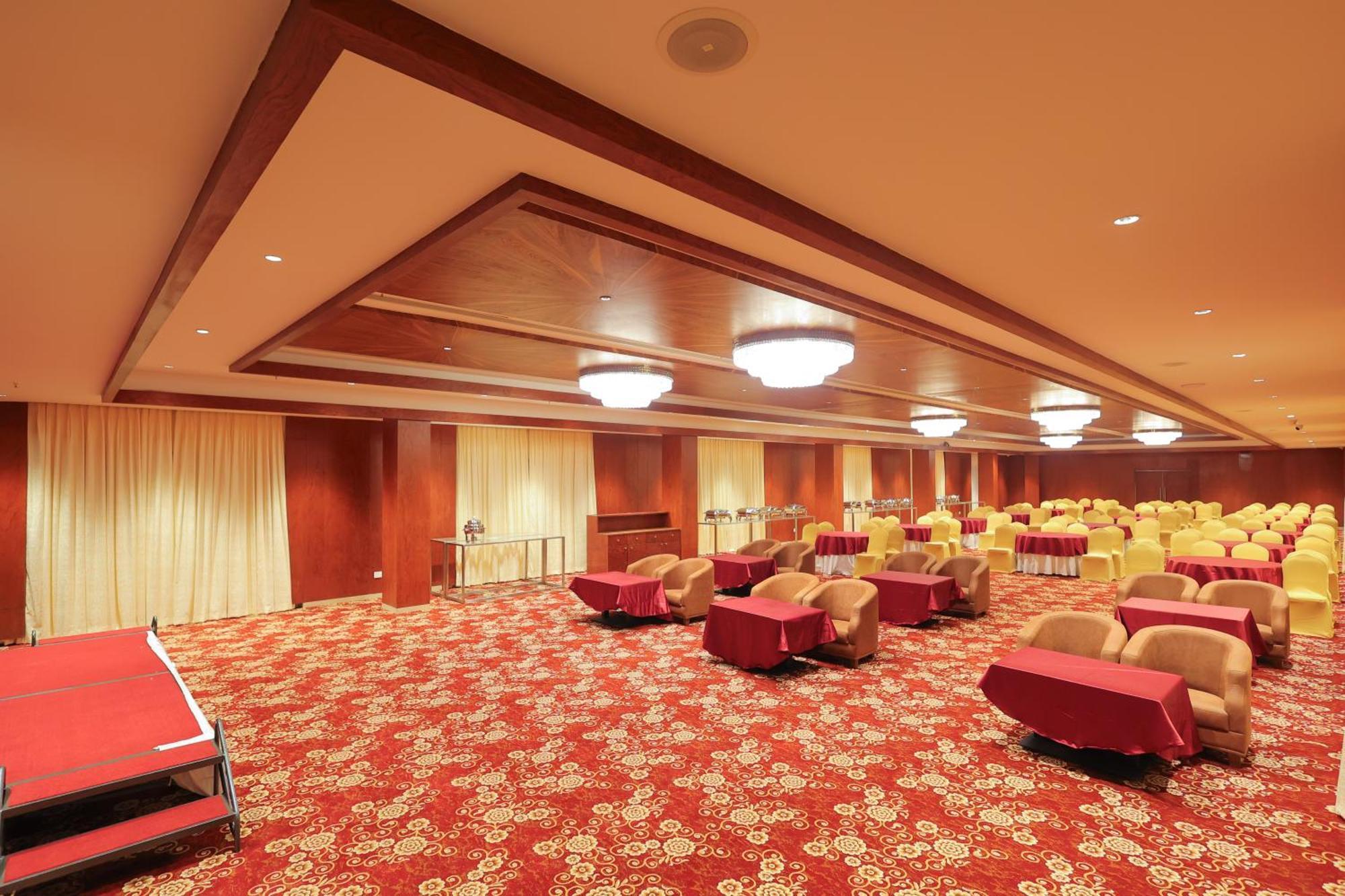 Hotel Icon Grand By Bhagini 4*