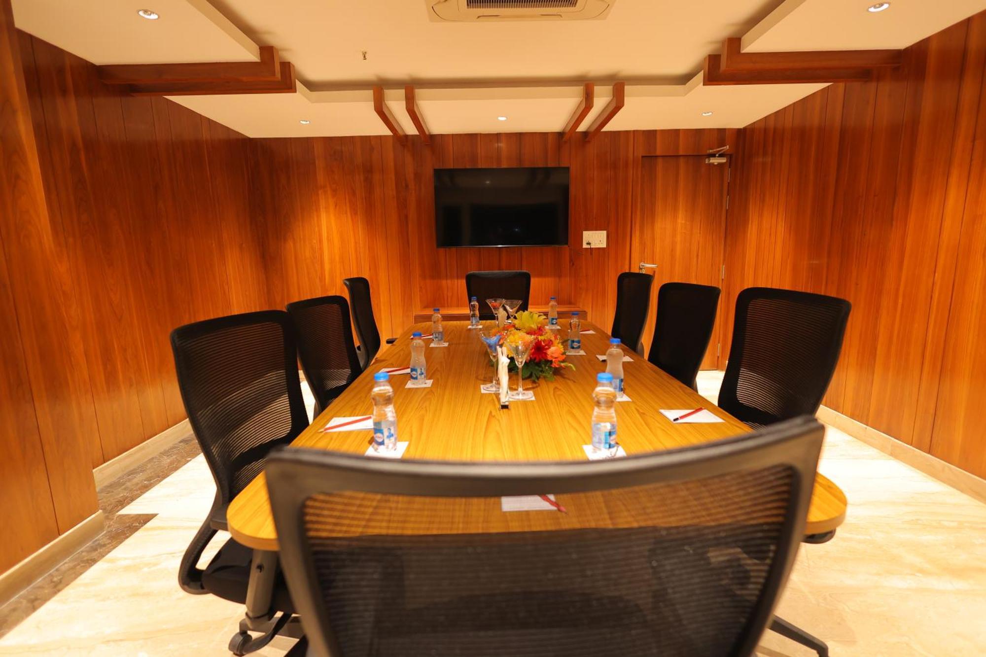 Hotel Icon Grand By Bhagini Bangalore
