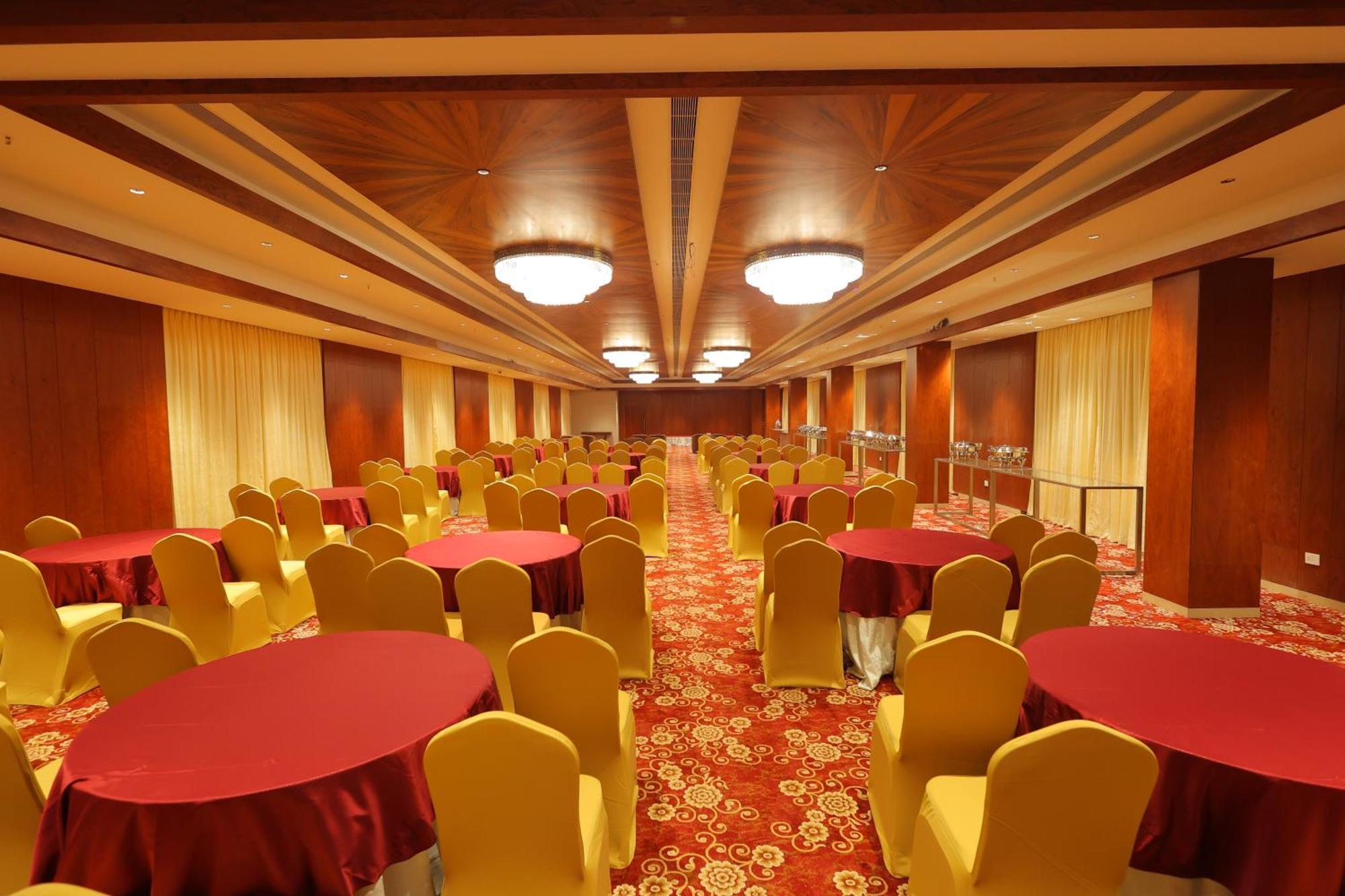 Icon Grand By Bhagini Hotel 4*