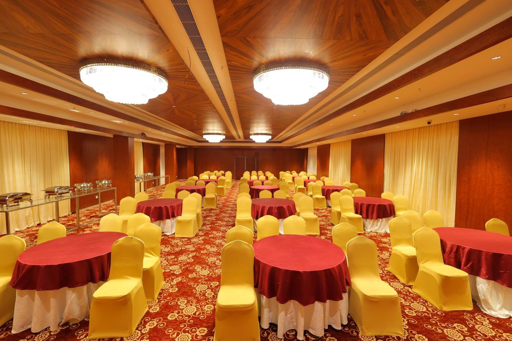 Icon Grand By Bhagini 4*
