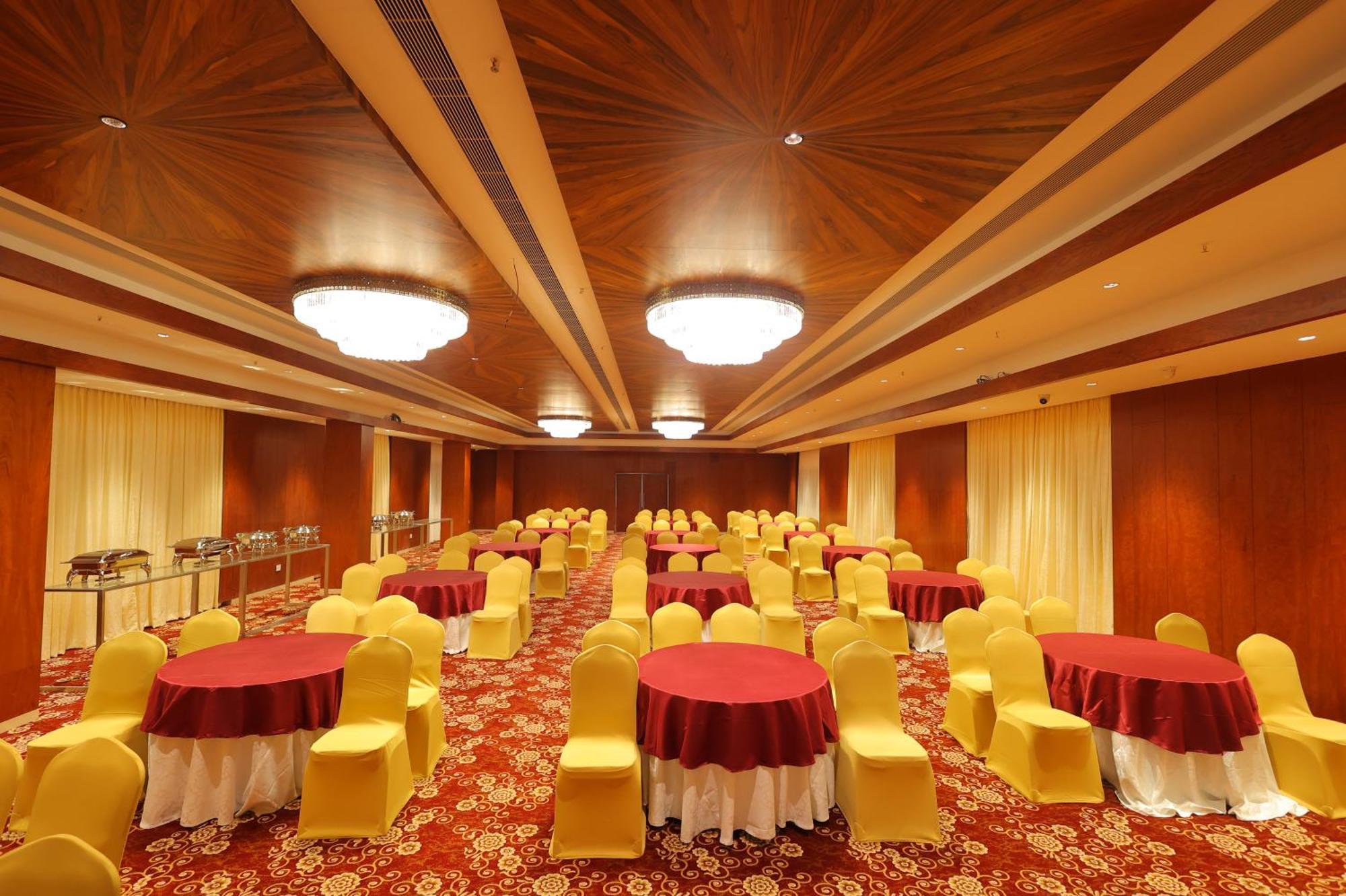 Hotel Icon Grand By Bhagini 4*