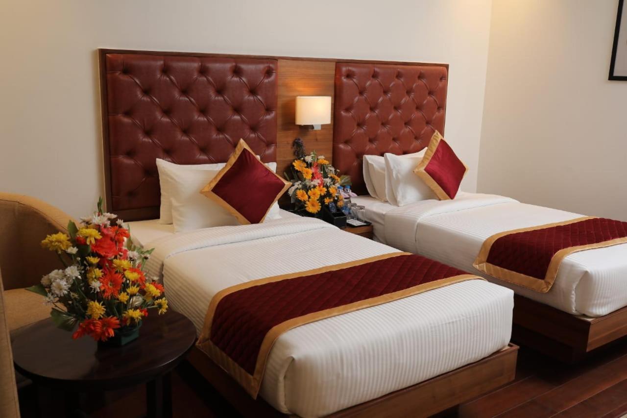Icon Grand By Bhagini Hotel