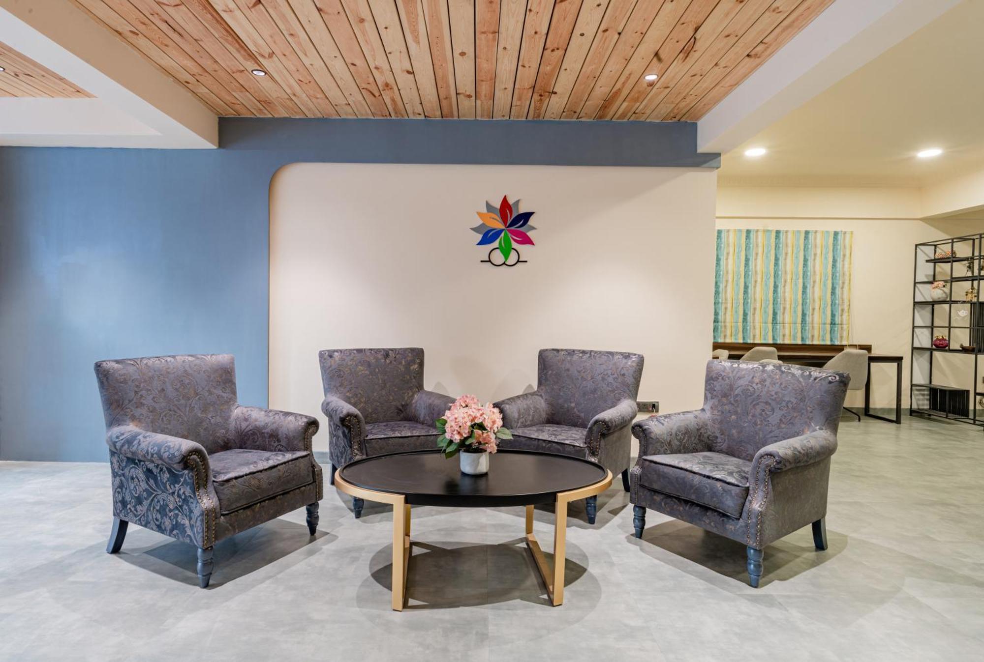 Tea Harbour - Eco World Hotel 3*