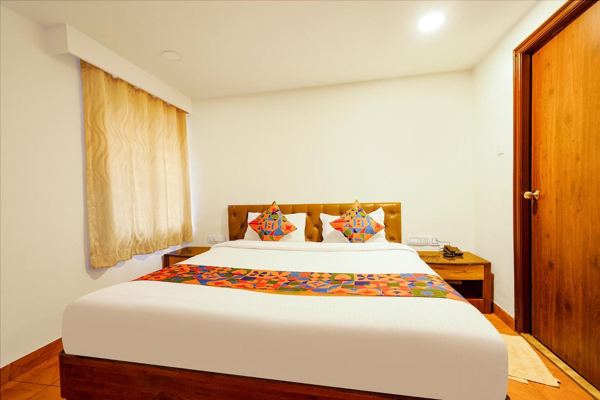 Fabhotel Royale Basant Residency - Gandhinagar 3* Bangalore