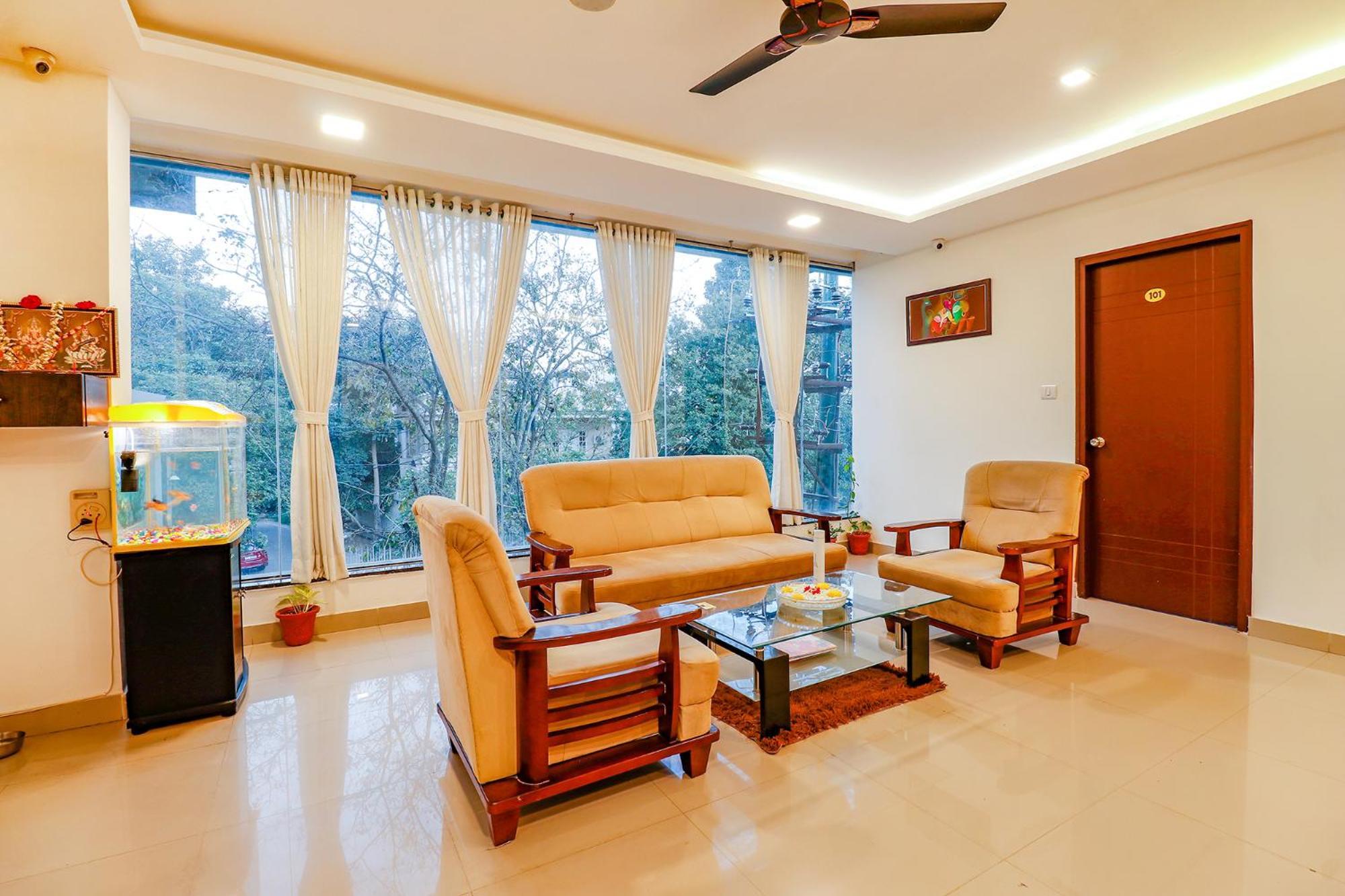 Hotel Fabexpress Sri Sai 3*
