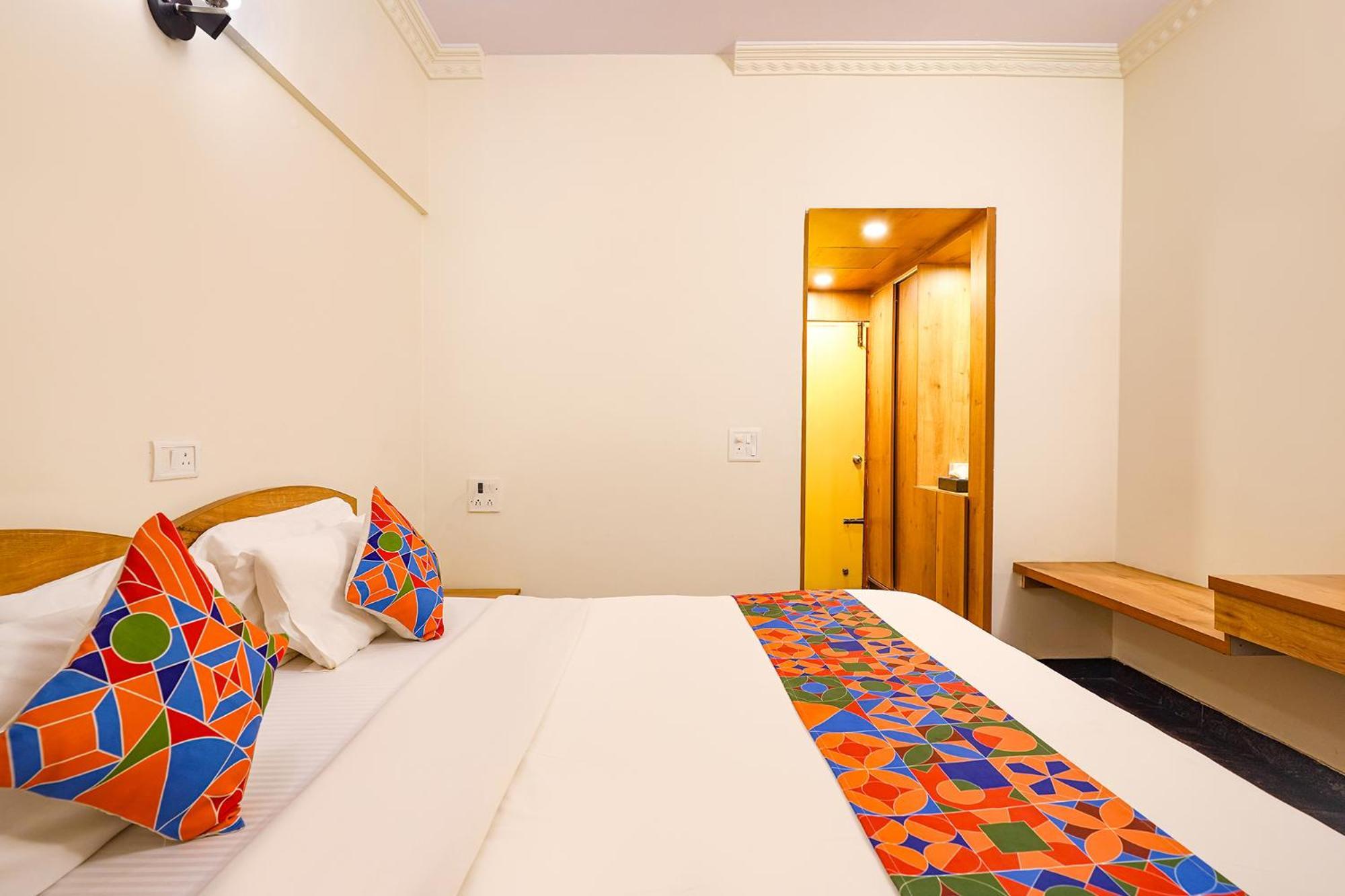Fabhotel Spiro Grand 3*
