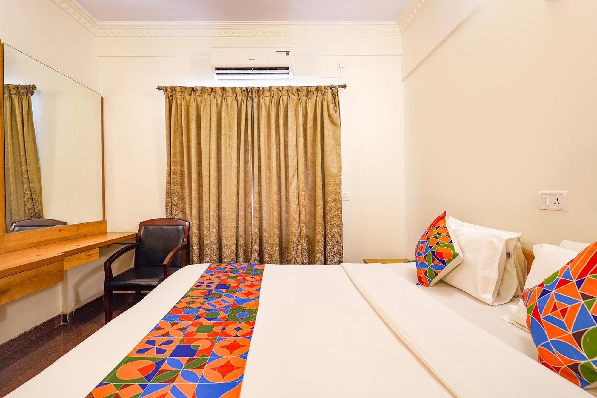 Fabhotel Spiro Grand Bangalore