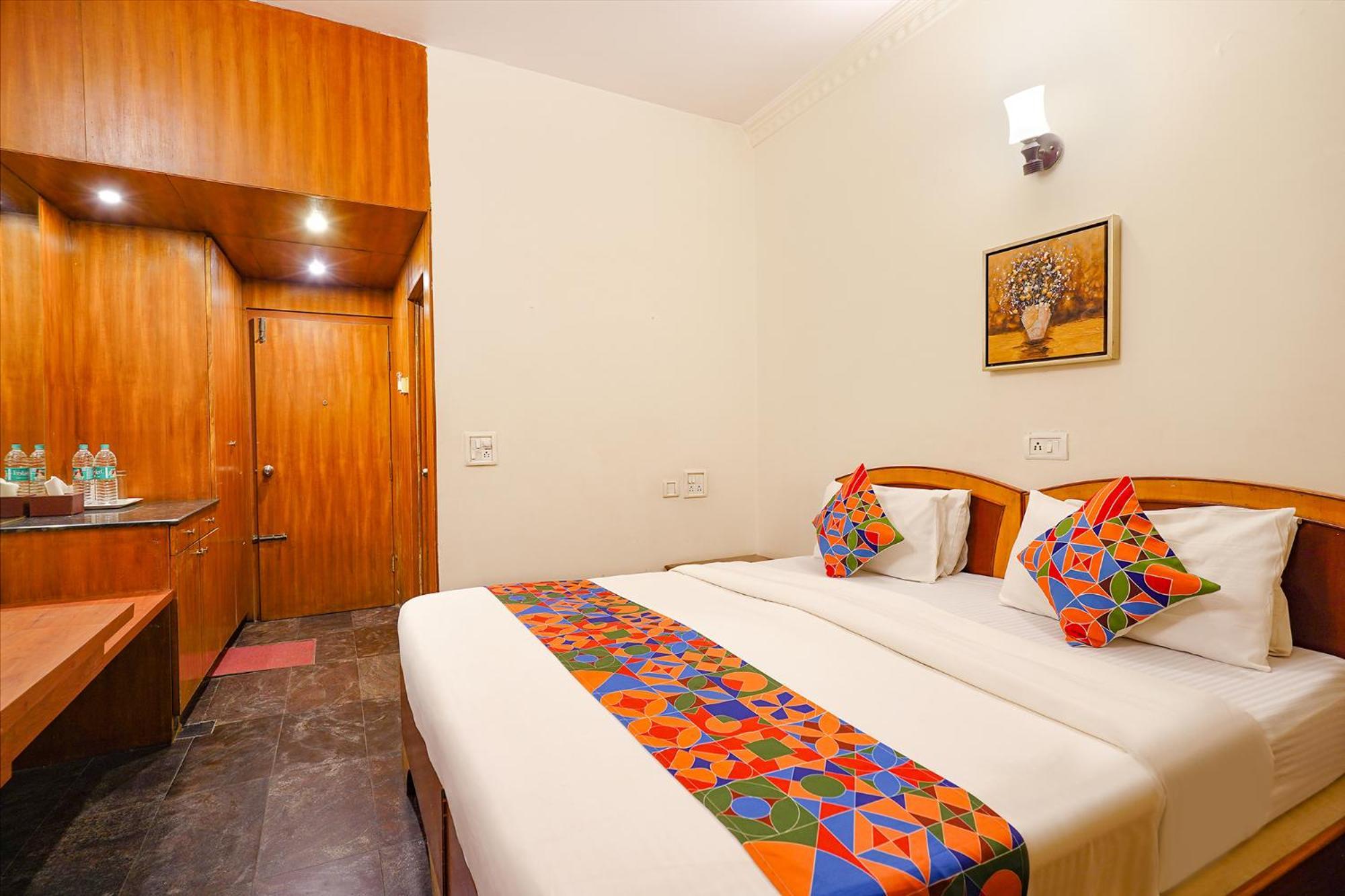Hotel Fabhotel Spiro Grand 3*