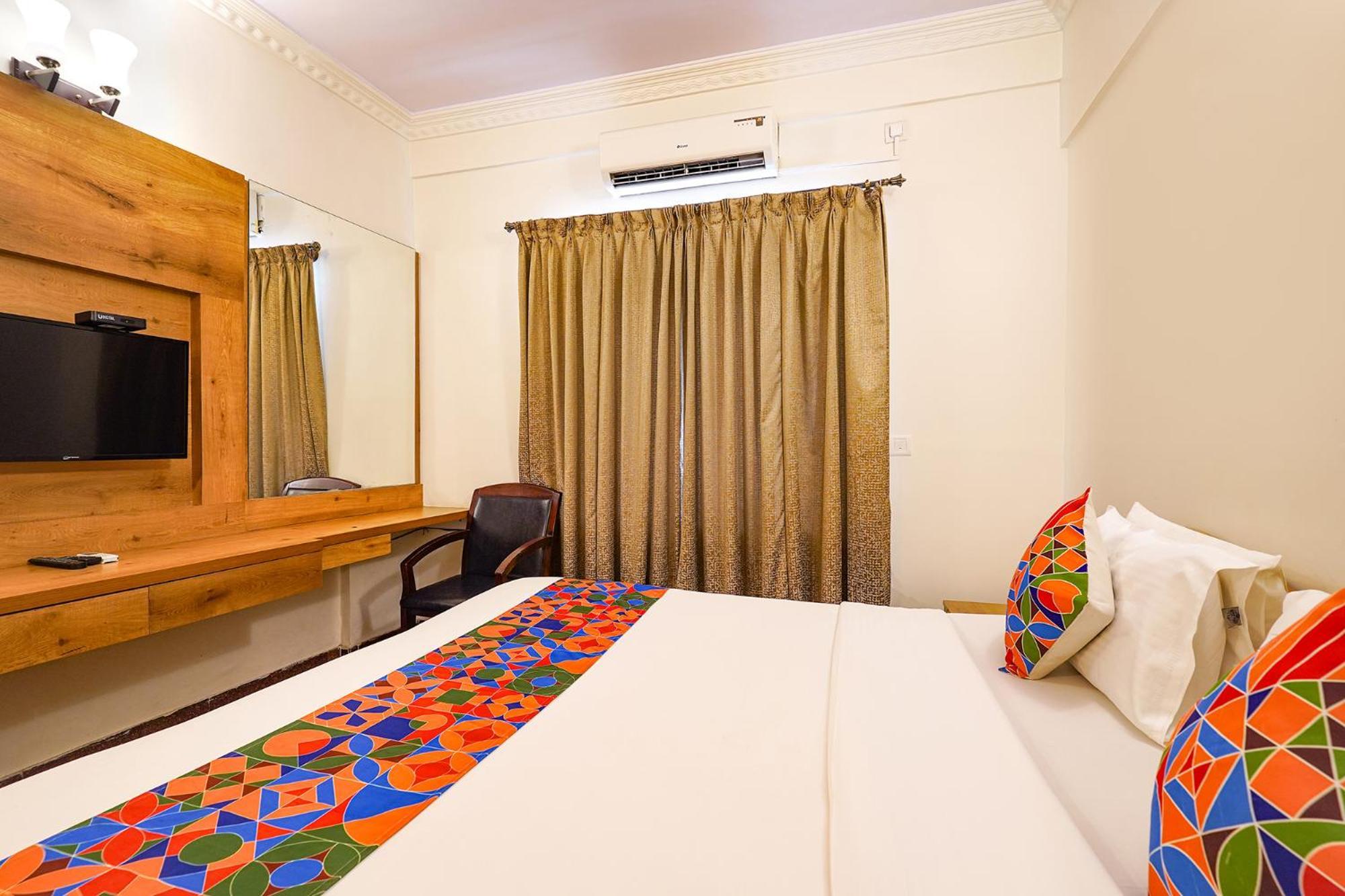 Fabhotel Spiro Grand