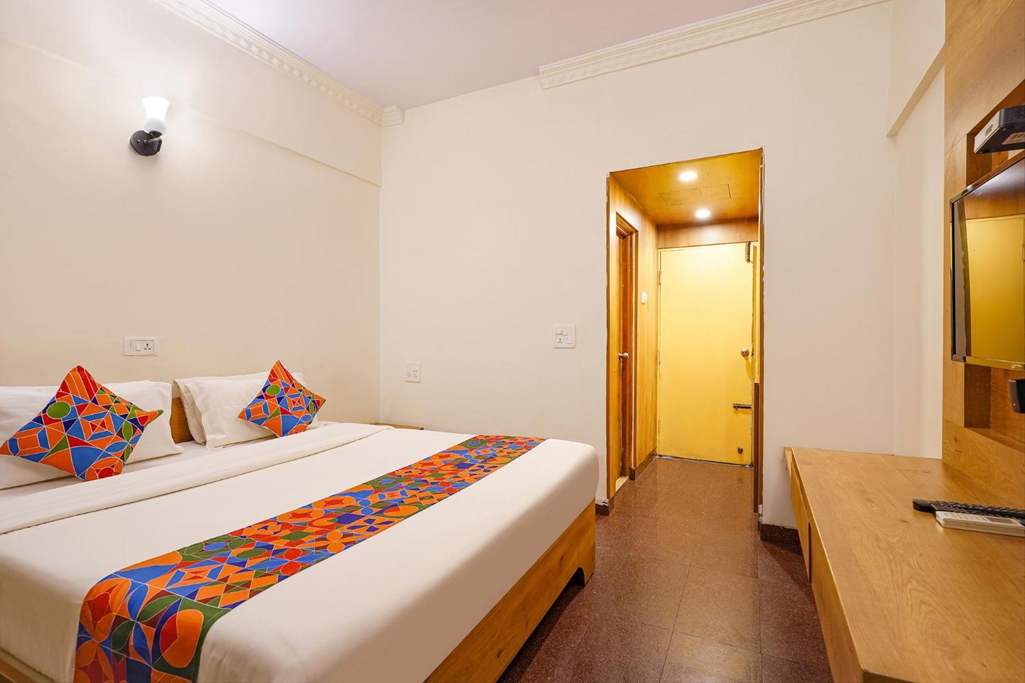 Hotel Fabhotel Spiro Grand 3*