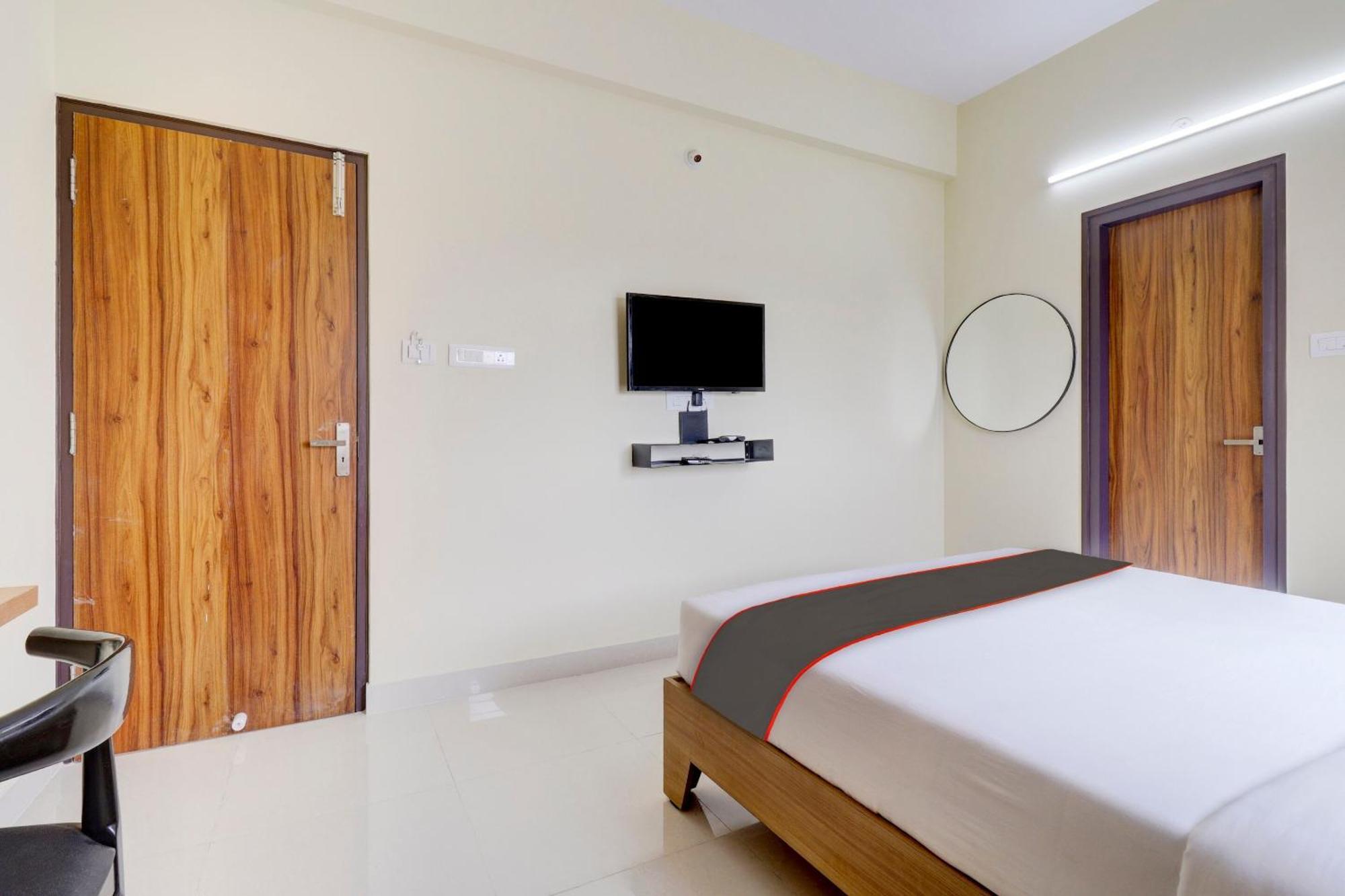 Hotel O Golden Grand