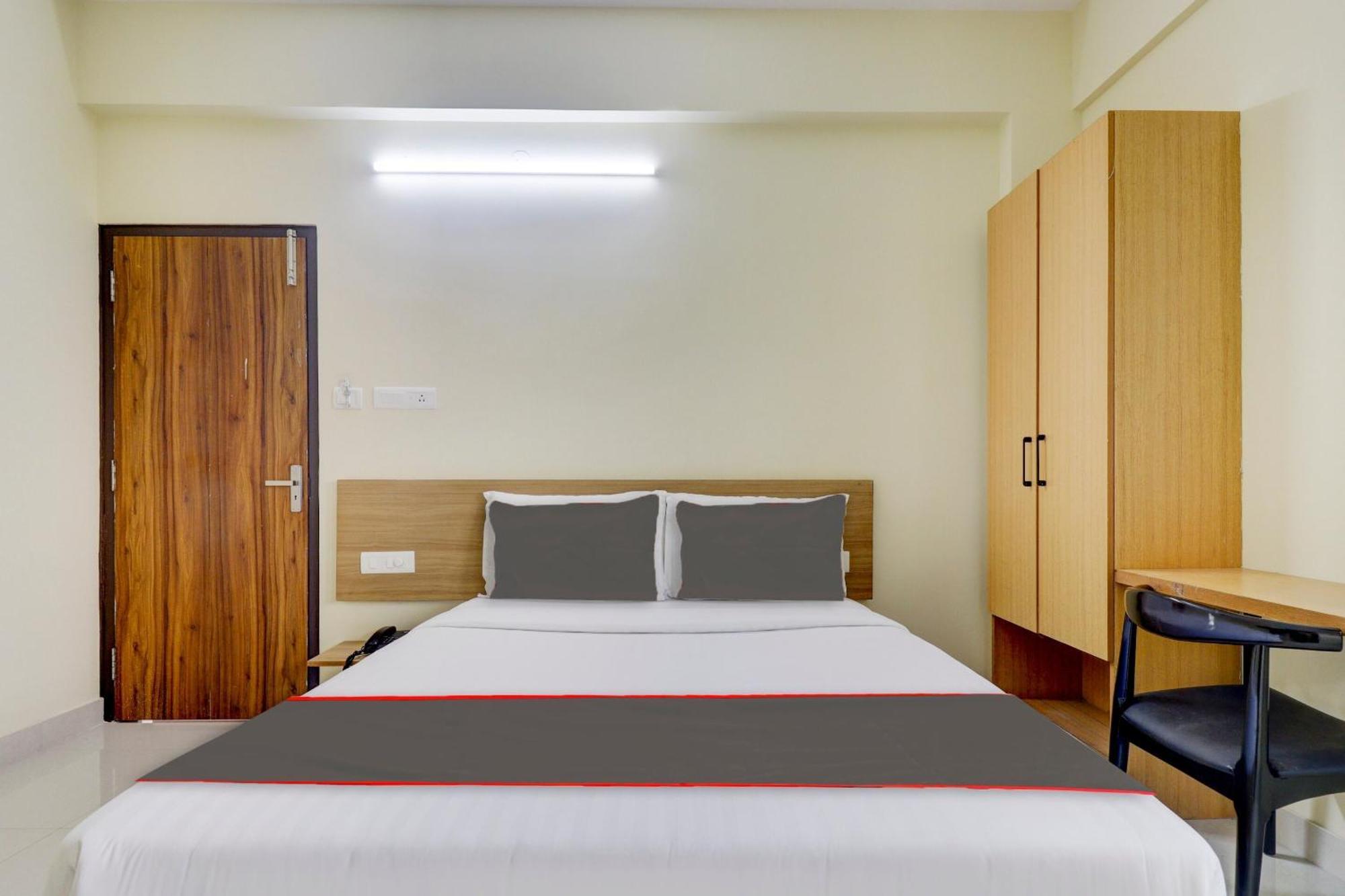 Hotel O Golden Grand Bangalore